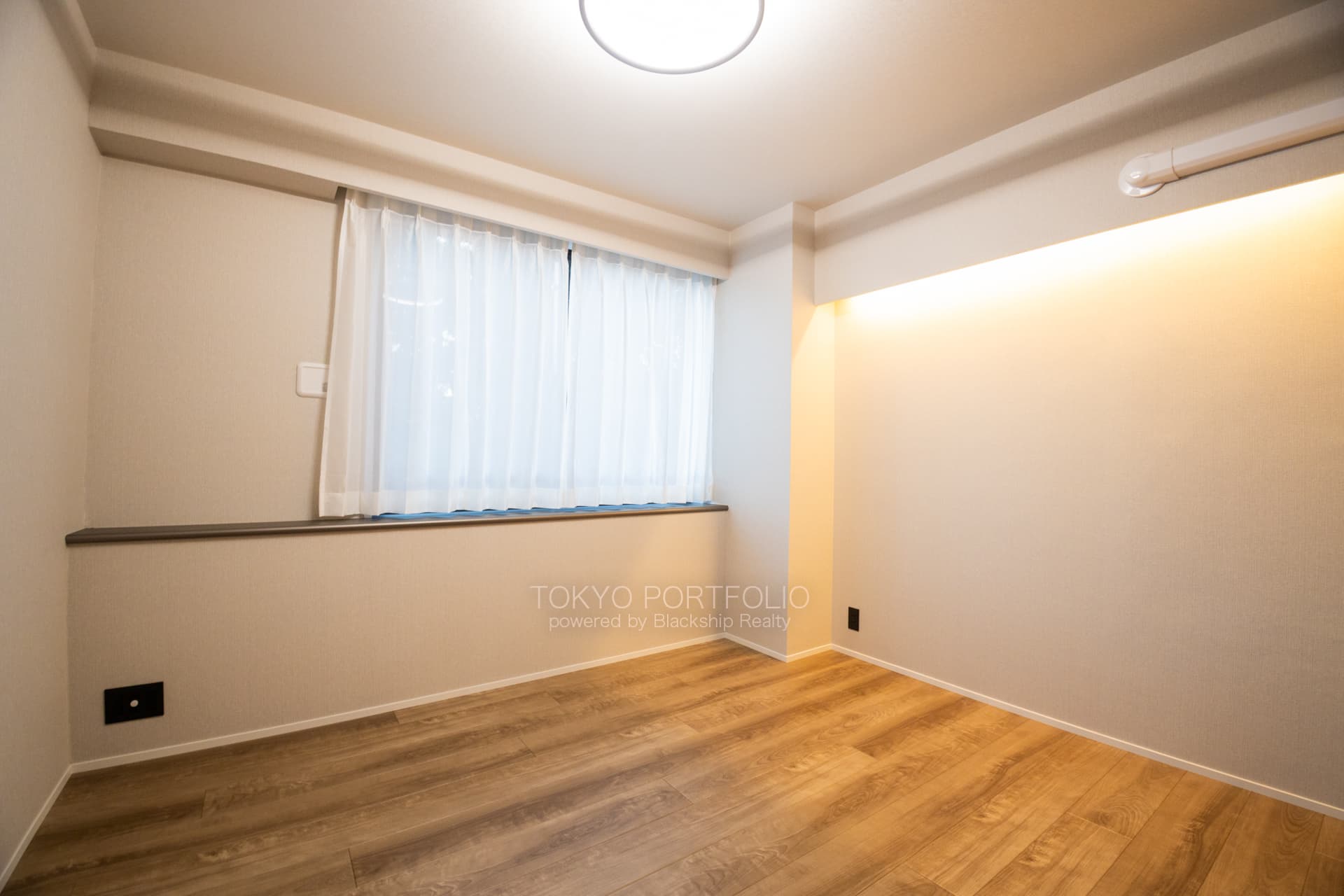 Grand Forme Rokubancho 406-4.JPG