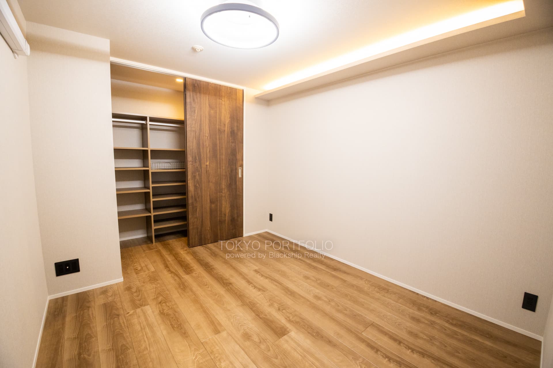 Grand Forme Rokubancho 406-5.JPG