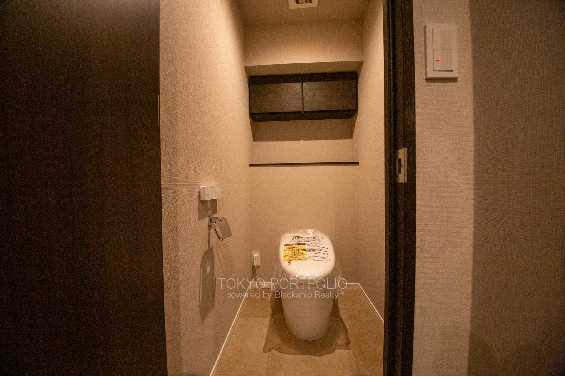 Mita Seifu Garden 404-6.jpg