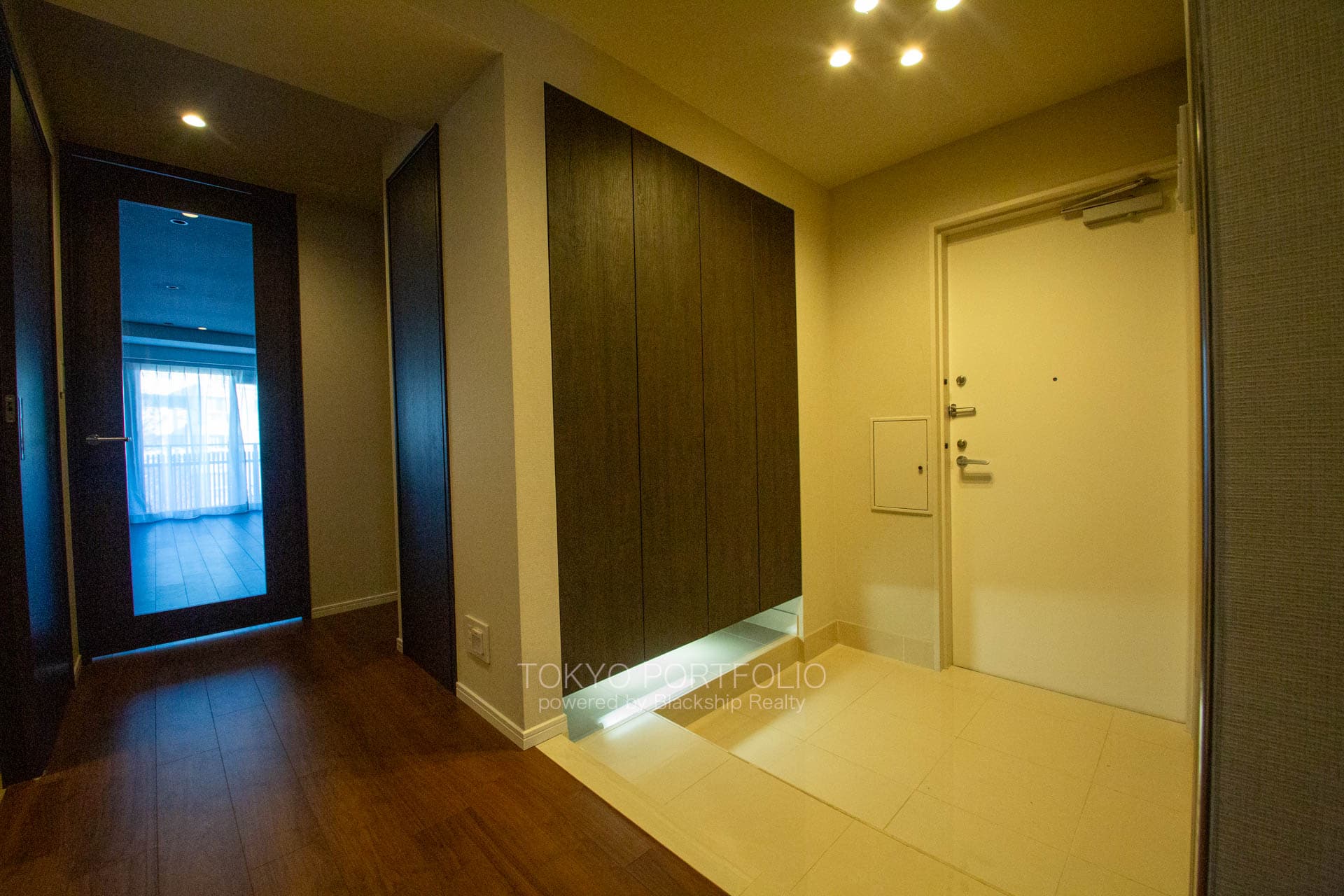 Mita Seifu Garden 404-14.jpg