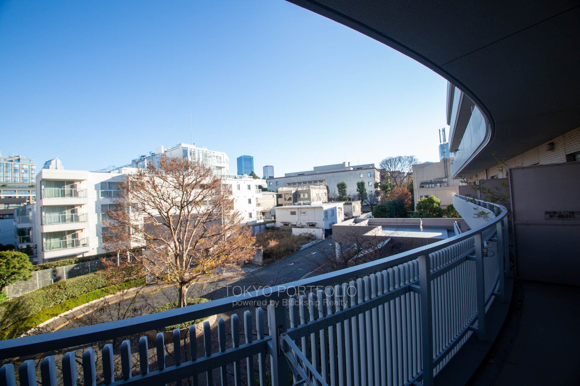 Mita Seifu Garden 404-13.jpg