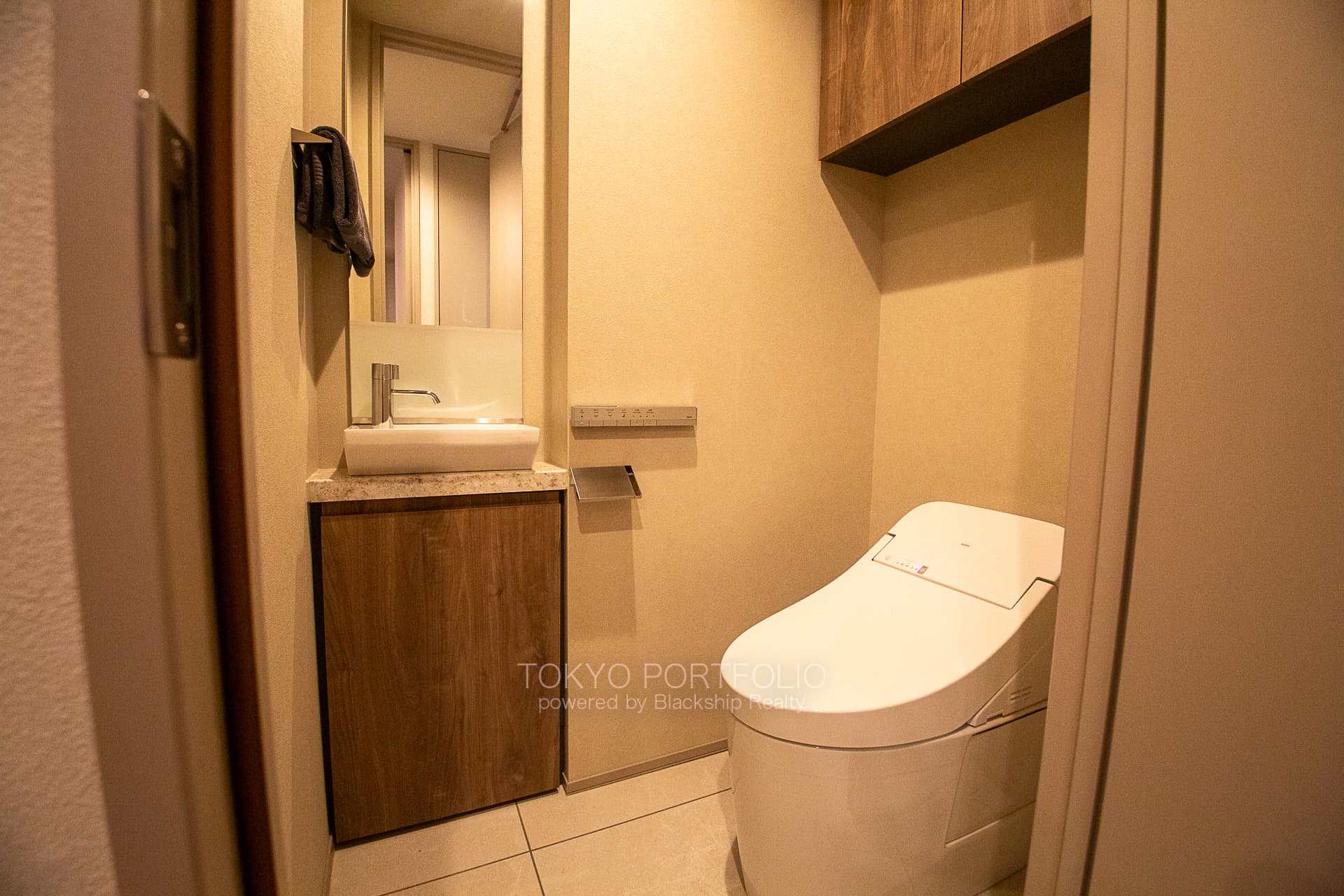 MidGardenAkasak Hikawa109_-6.jpg