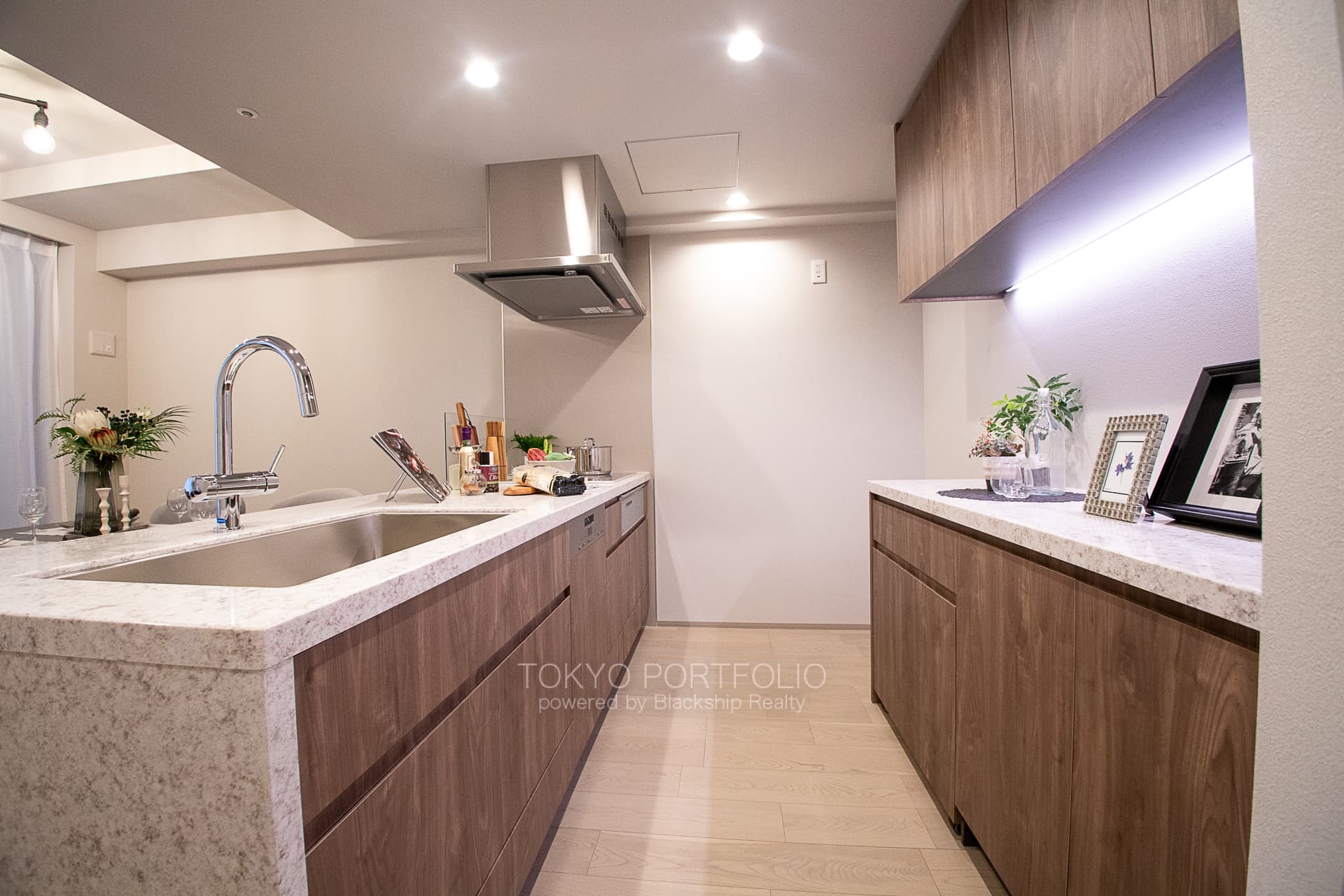 MidGardenAkasak Hikawa109_-9.jpg