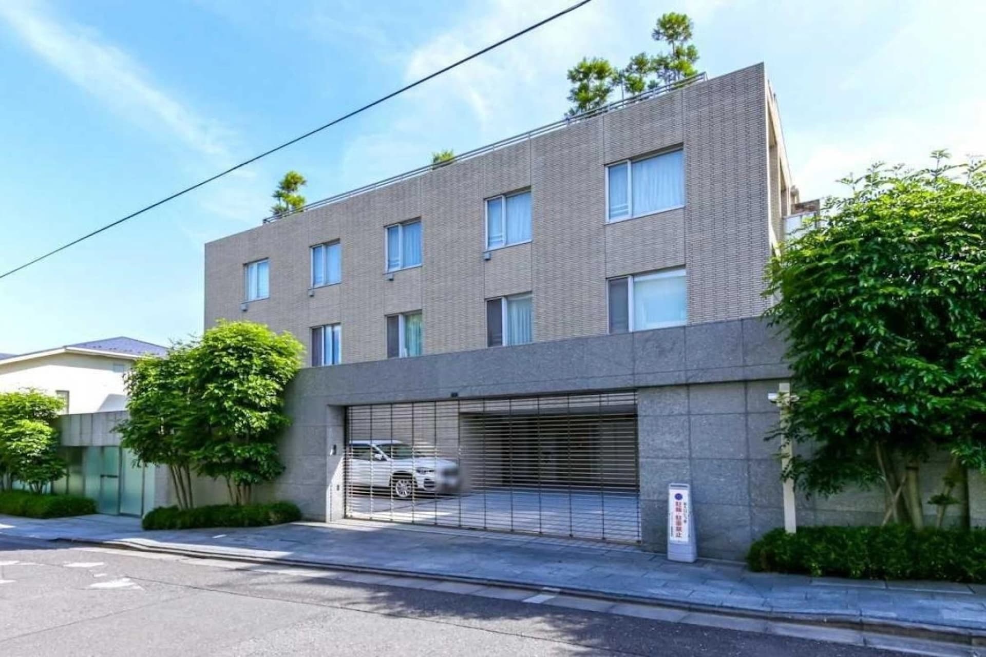 DIANA COURT UEHARA13.jpg