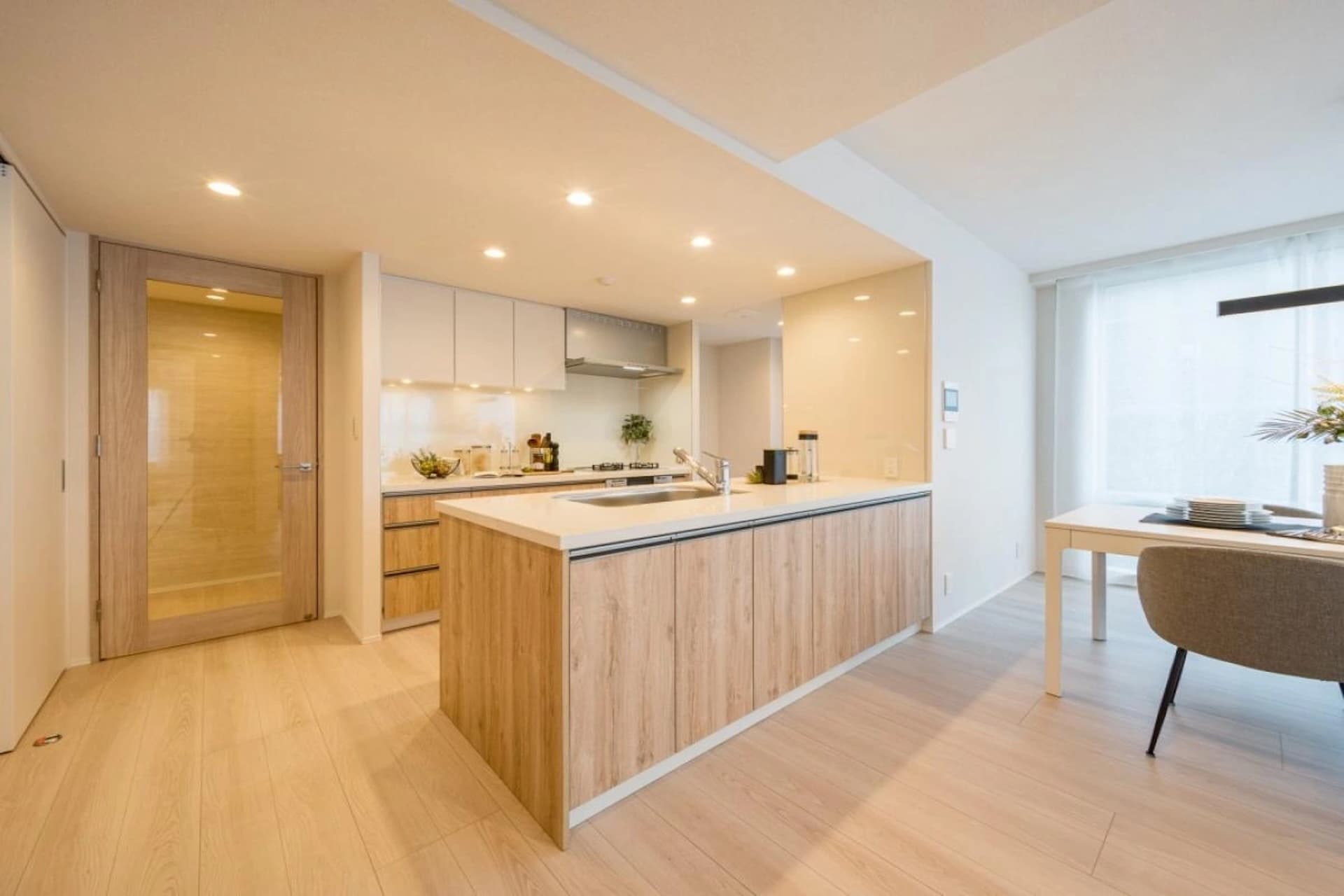 DIANA COURT UEHARA9.jpg