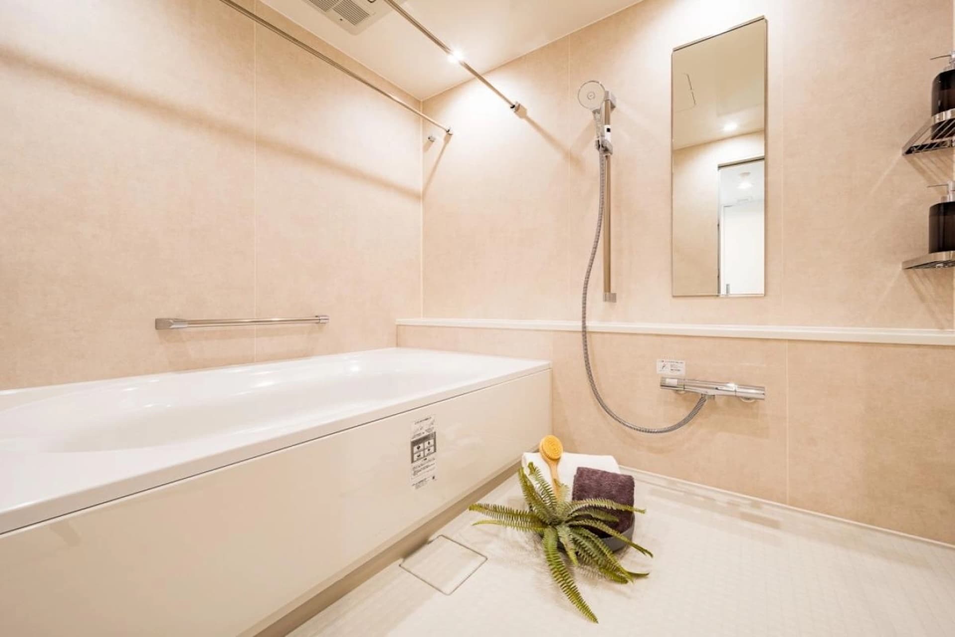 DIANA COURT UEHARA12.jpg