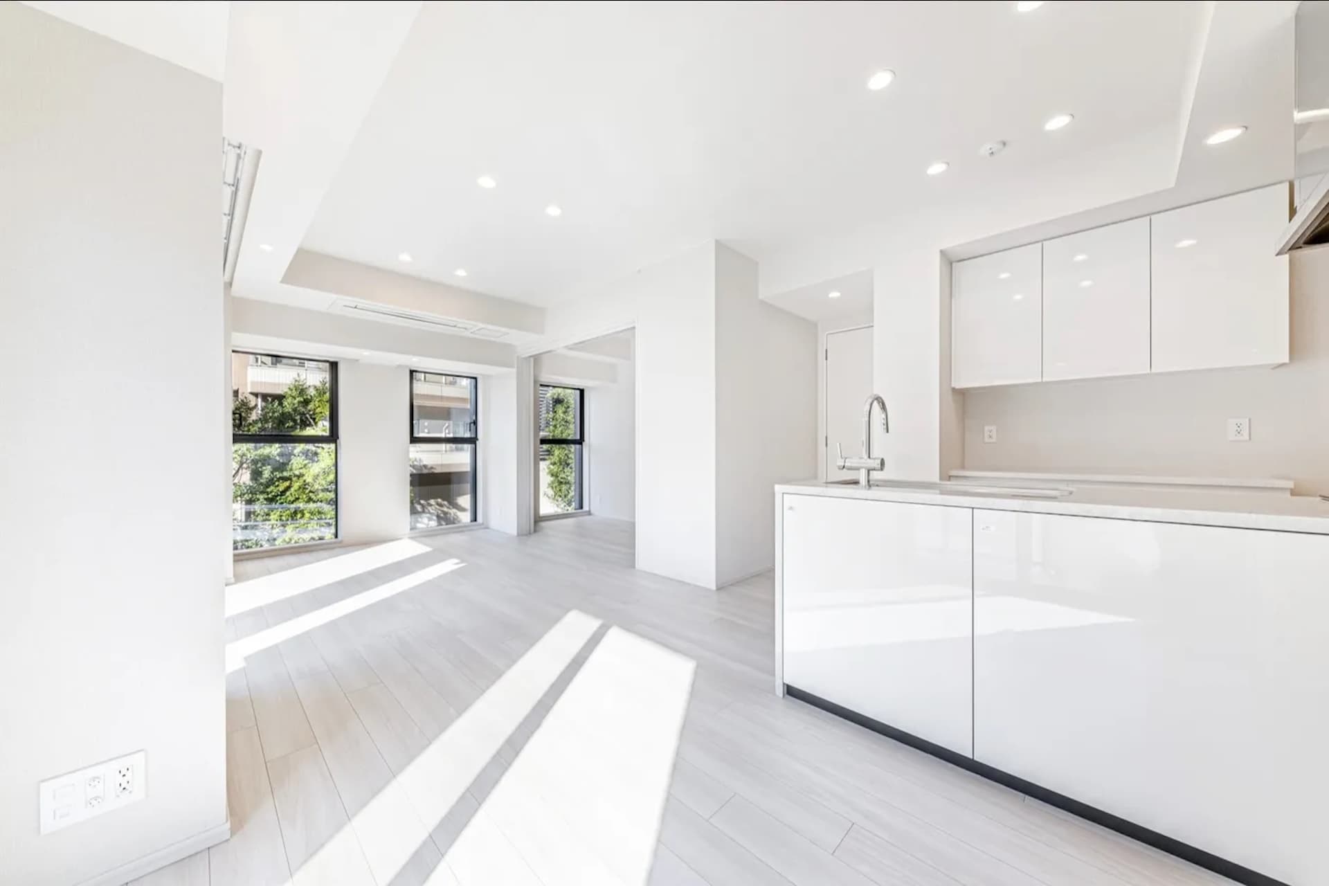 Atlas Azabu Juban3.jpg