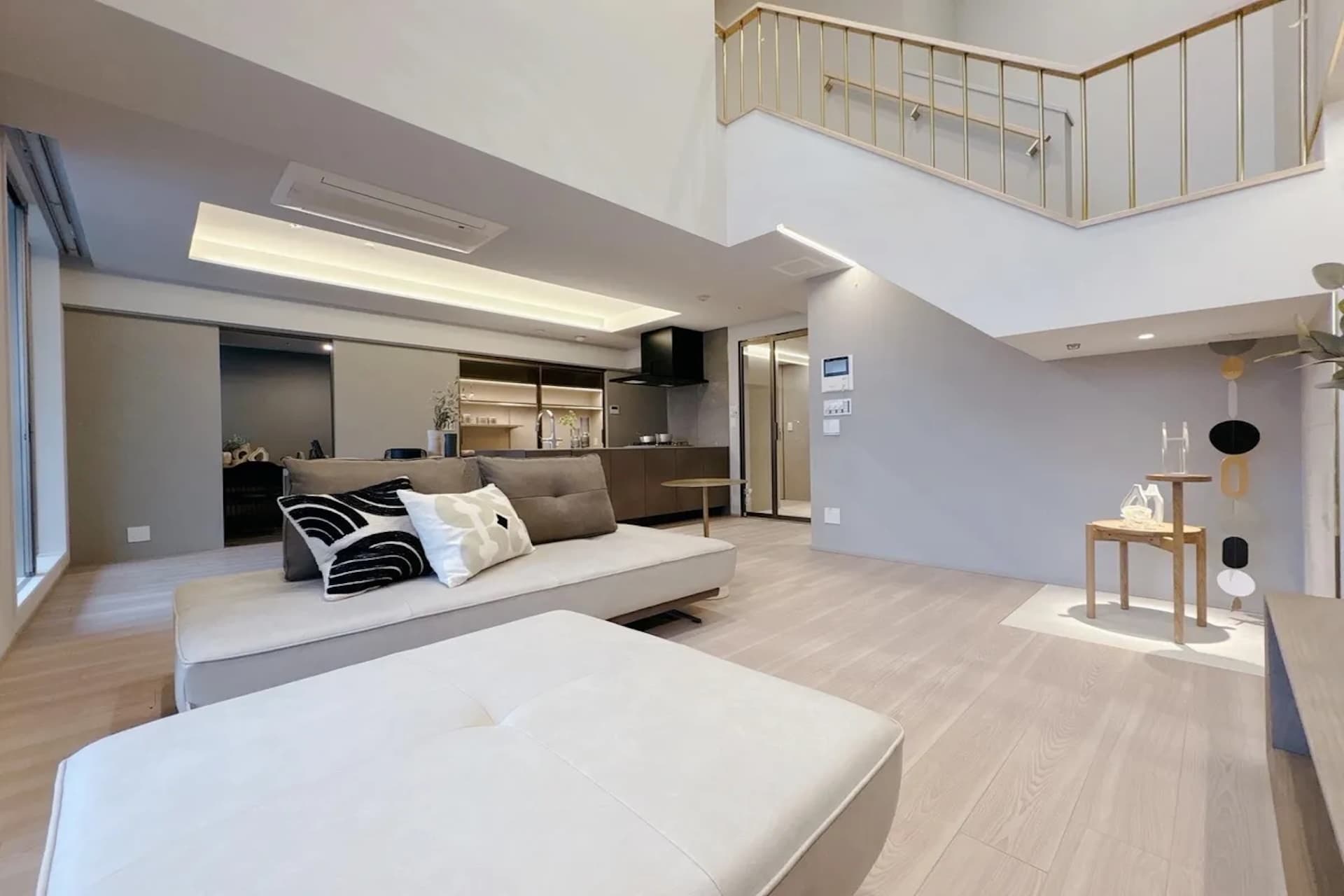 Shirokane Tower1.jpg