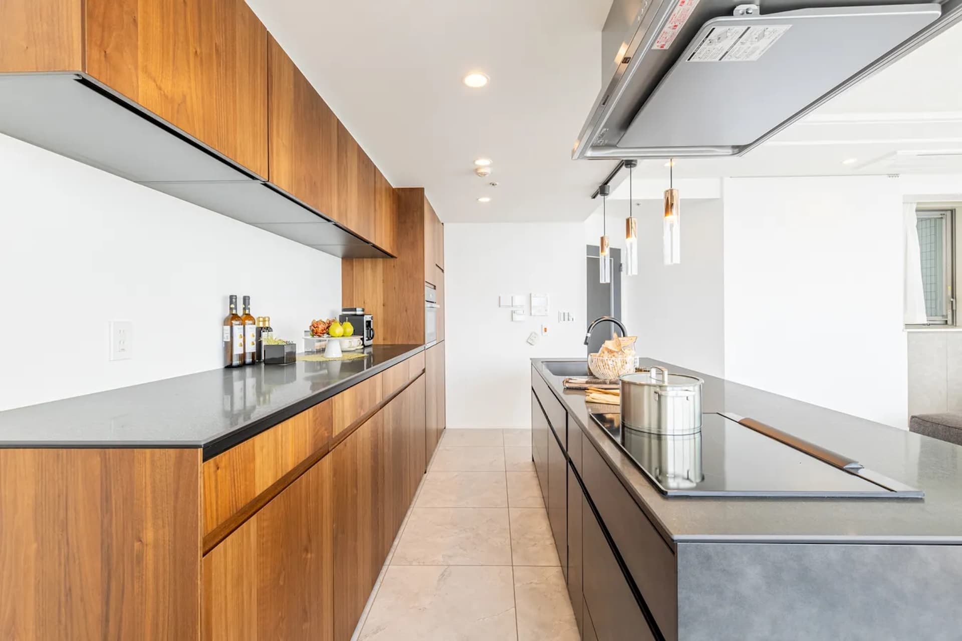 Tokyo Twin Parks Left Wing6.jpg