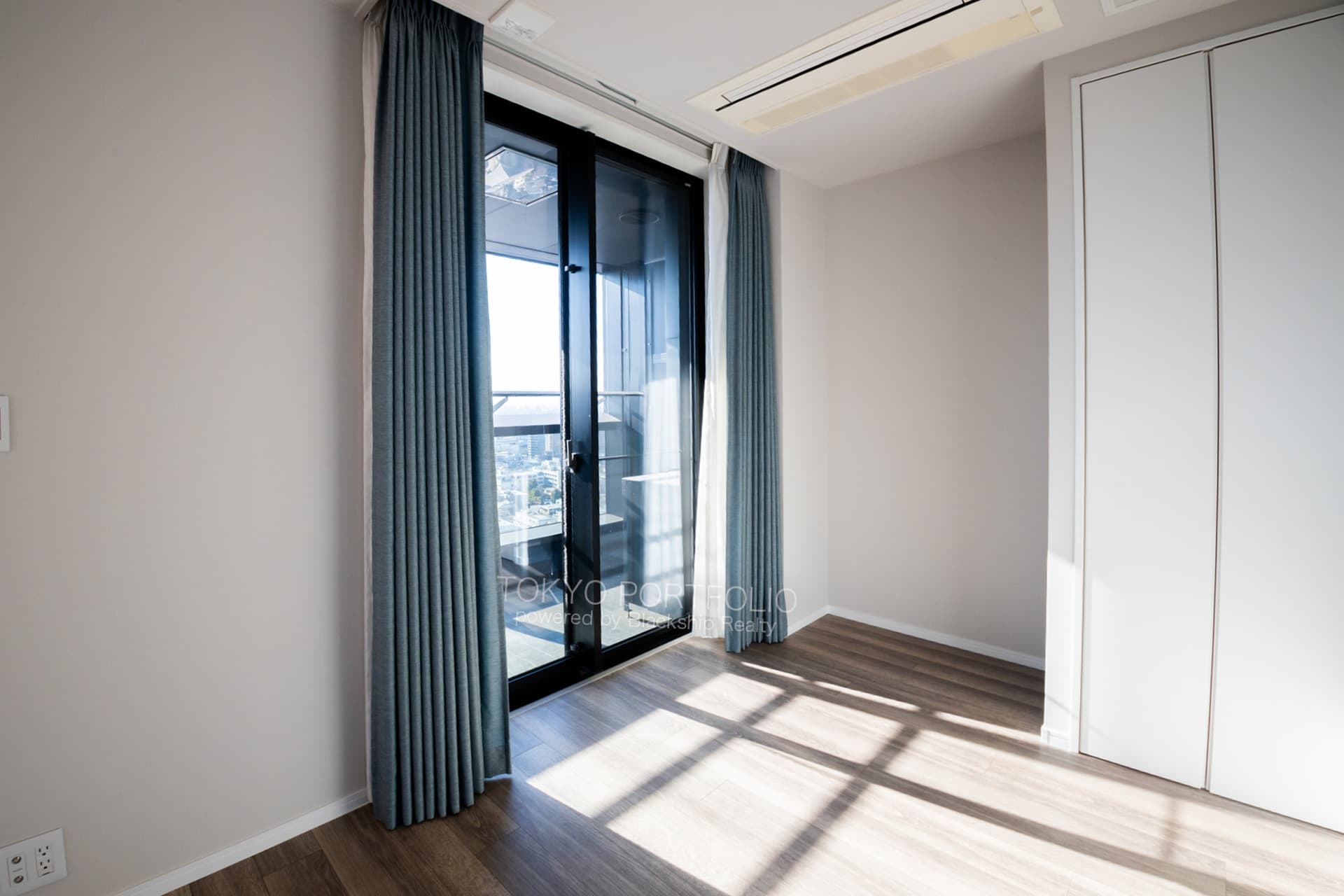 La Tour Shibuya Udagawa 1802 Bedroom2.jpg