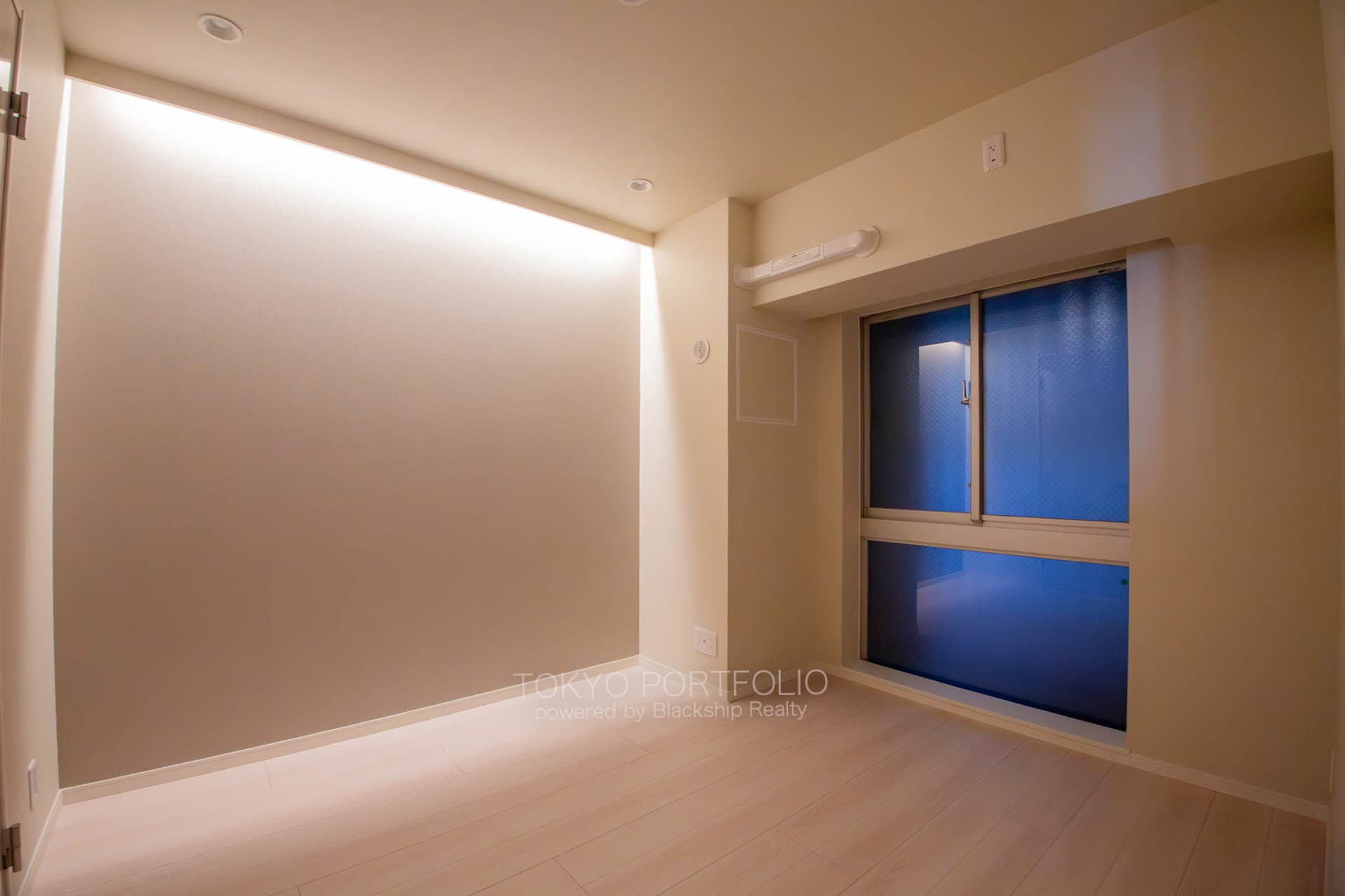 THE TOKYO TOWERS SEA TOWER 4722-3.jpg