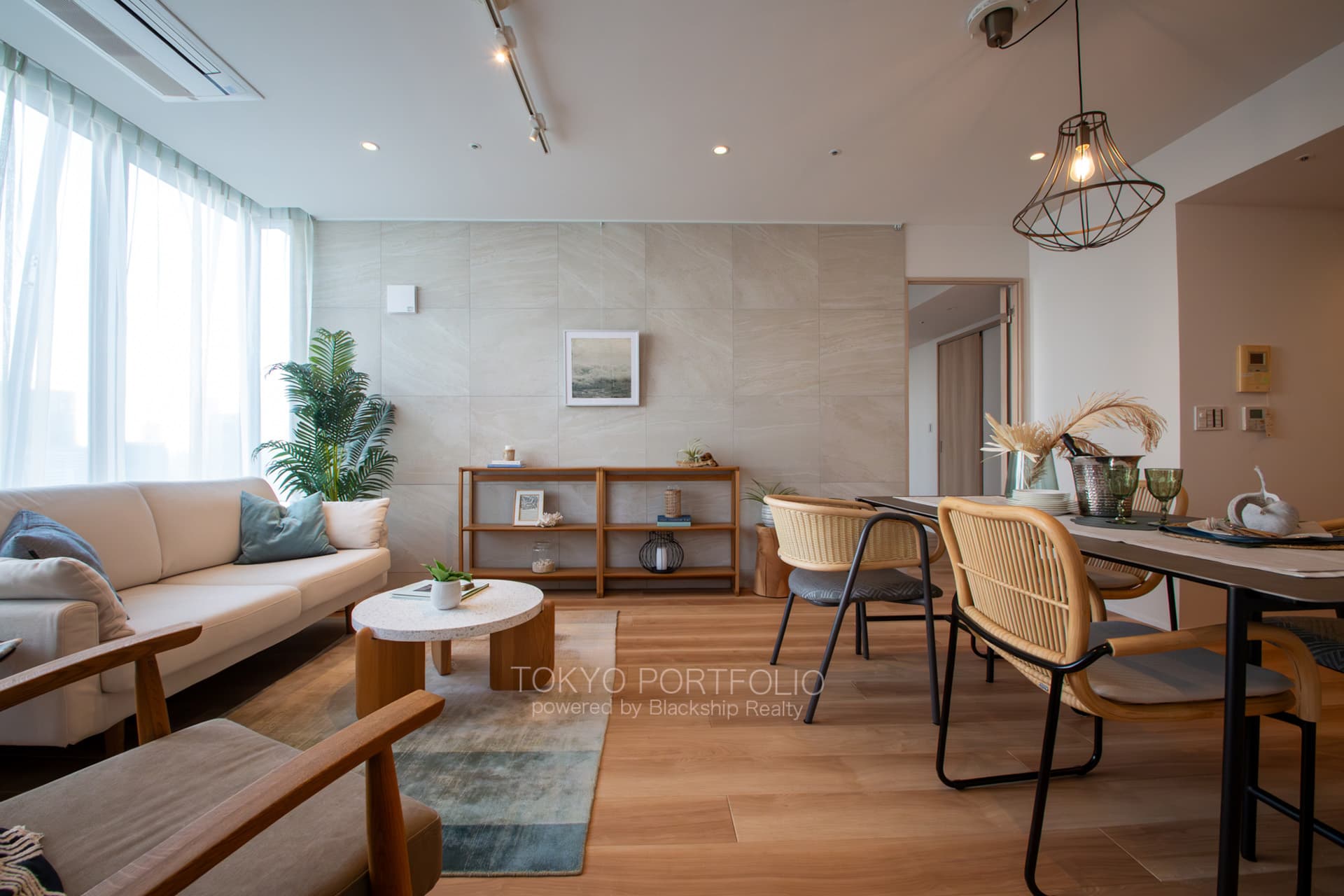 THE TOKYO TOWERS MID TOWER 3511-12.jpg