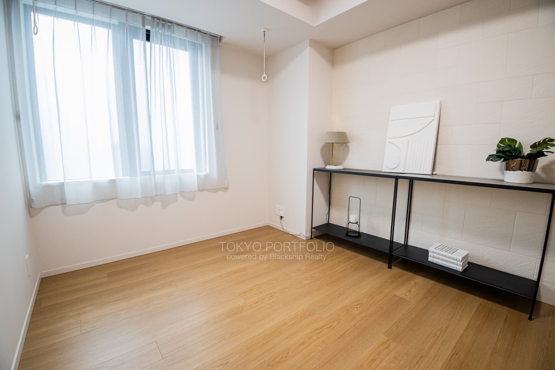 Park Le Jade Shirokane Residence 312 Bedroom2.JPG