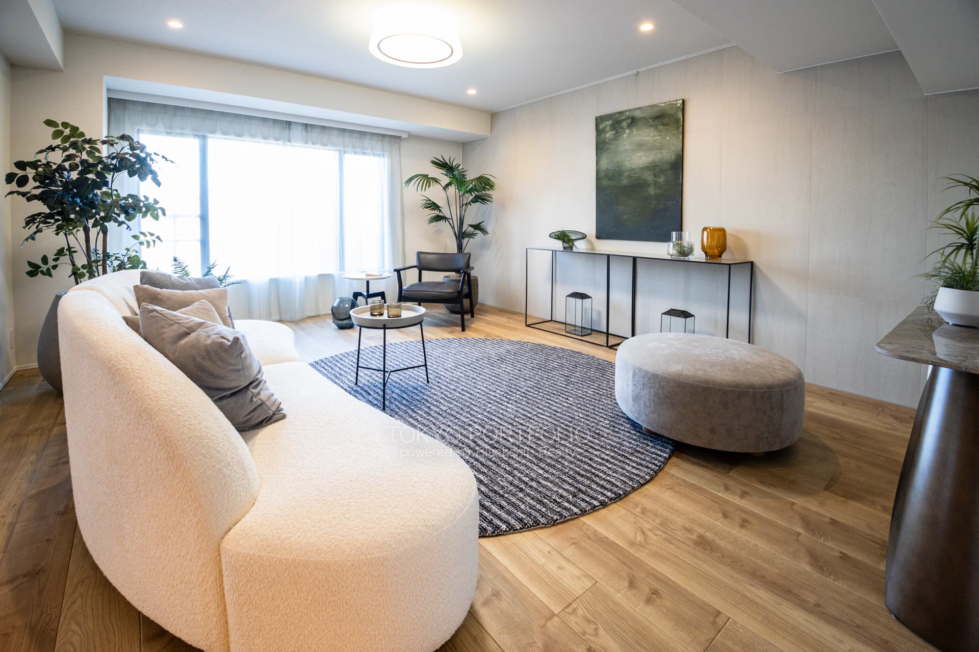 Ichibancho Park Mansion 604 Living Room5.JPG