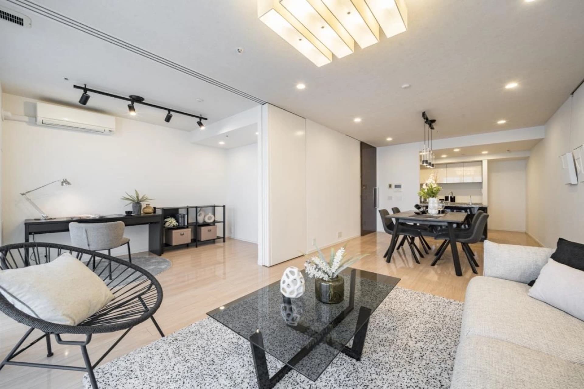 Grand Maison Shirokane no Mori The Tower1.jpg