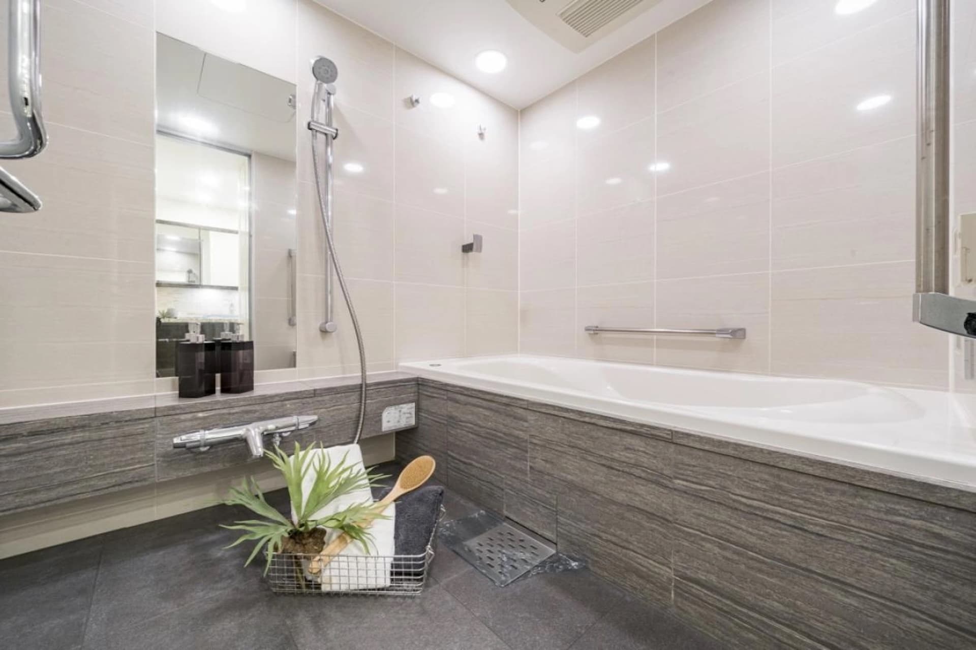 Grand Maison Shirokane no Mori The Tower6.jpg