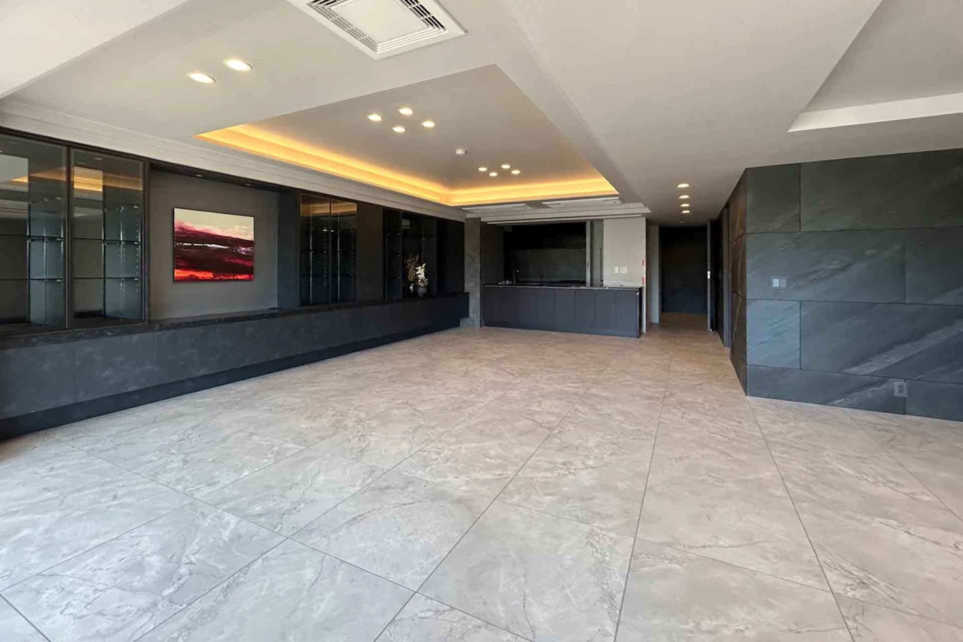 Crystal Court Toriizaka3.jpg