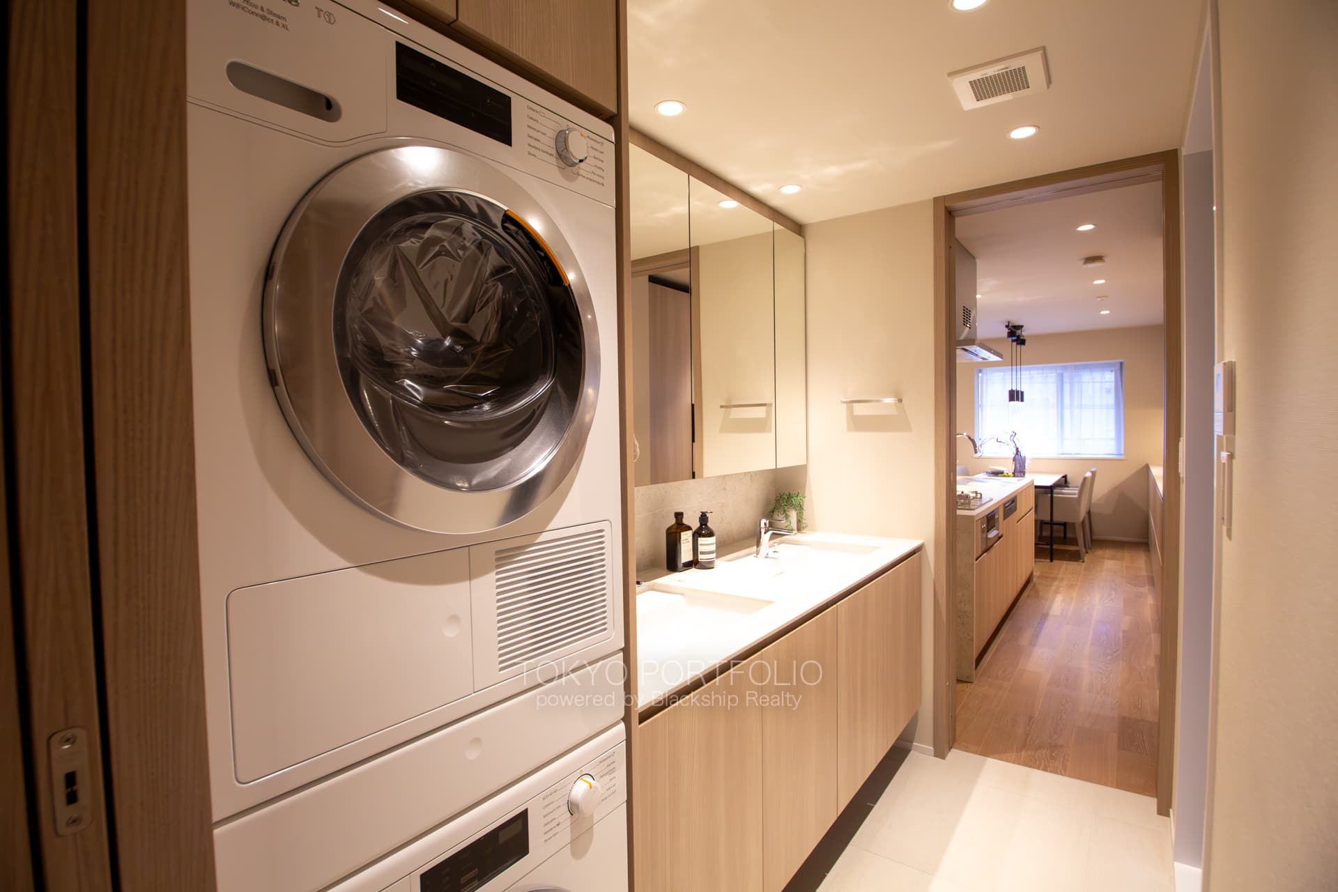 Vesent Akasaka Shinsaka205-7.jpg