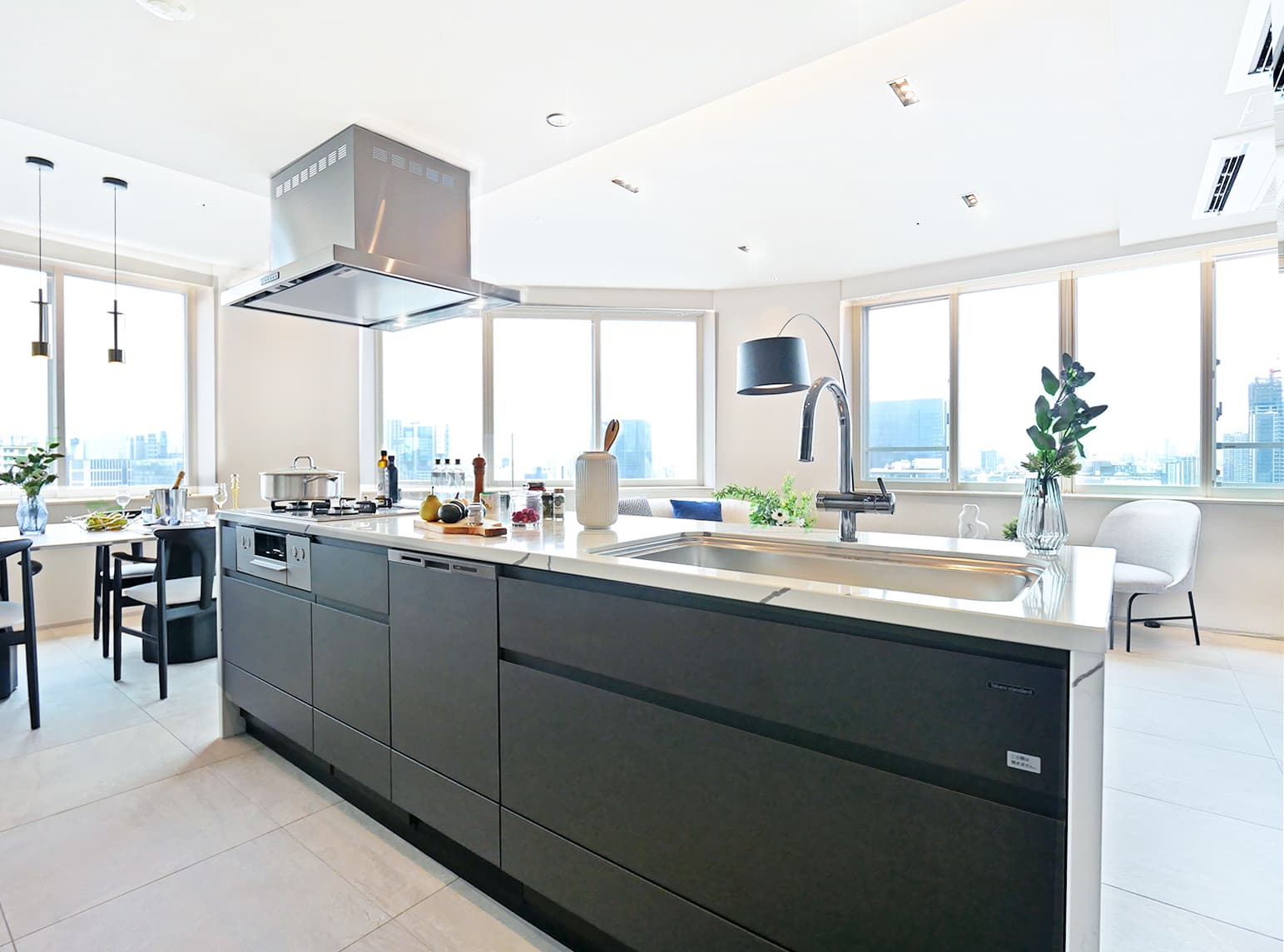 Kitchen のコピー.jpg