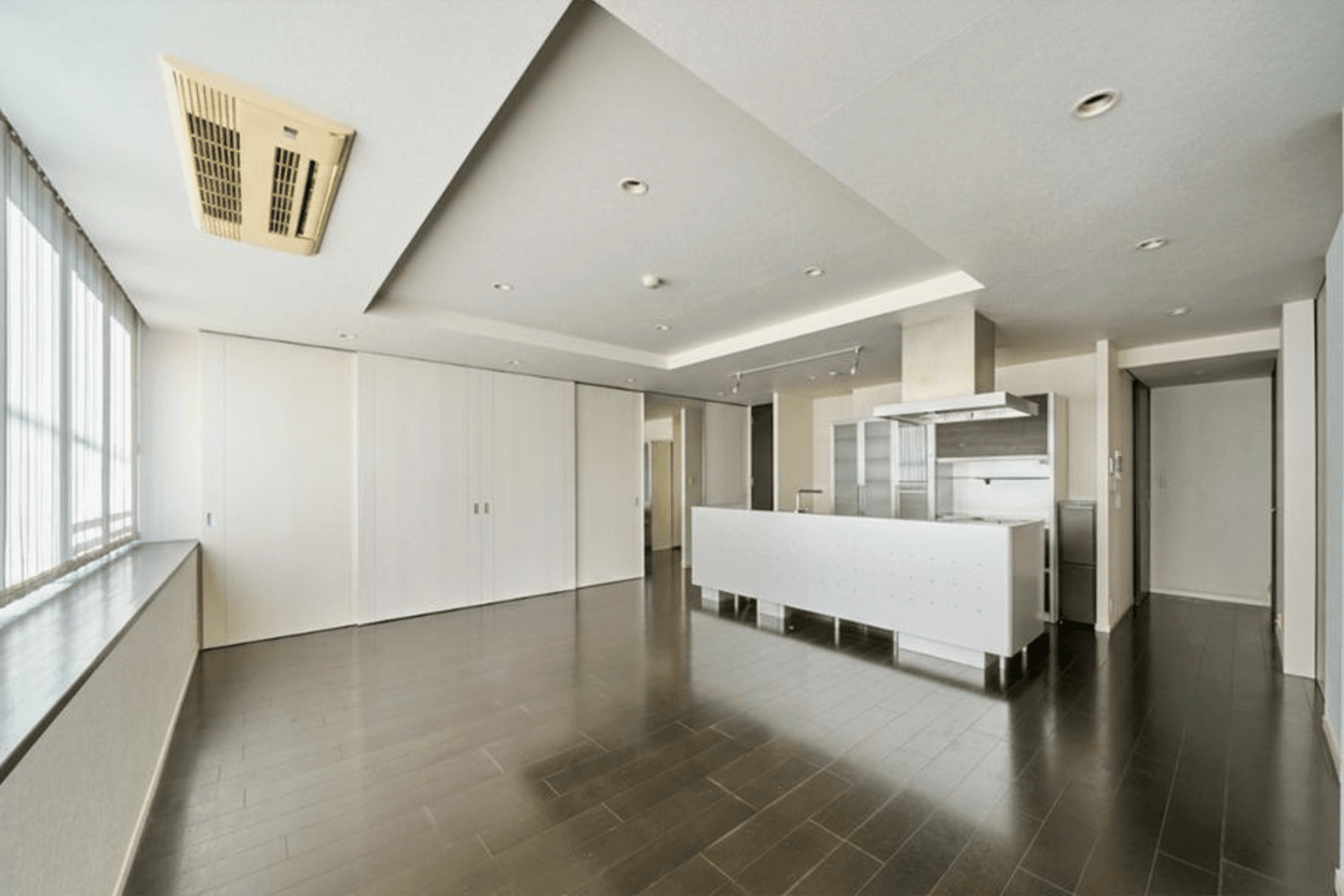 Style House Ebisu living1.png