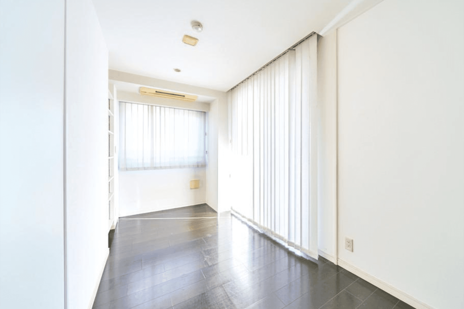 Style House Ebisu Bedroom1.png