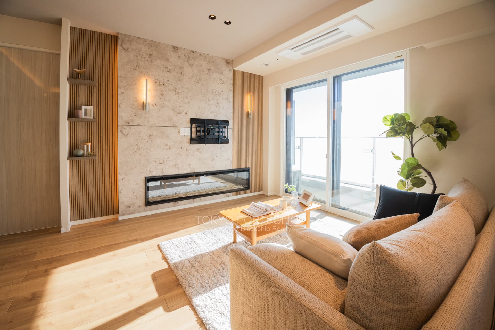 Cross Air Tower 2716 Living Room1.JPG