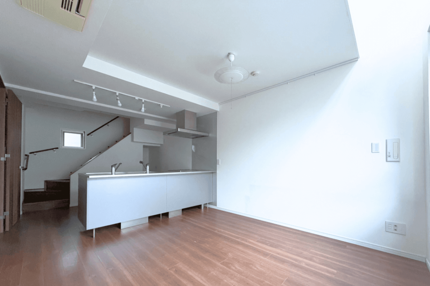 ml8w4tek0y1xszpr7ree 2.pdf (9).png