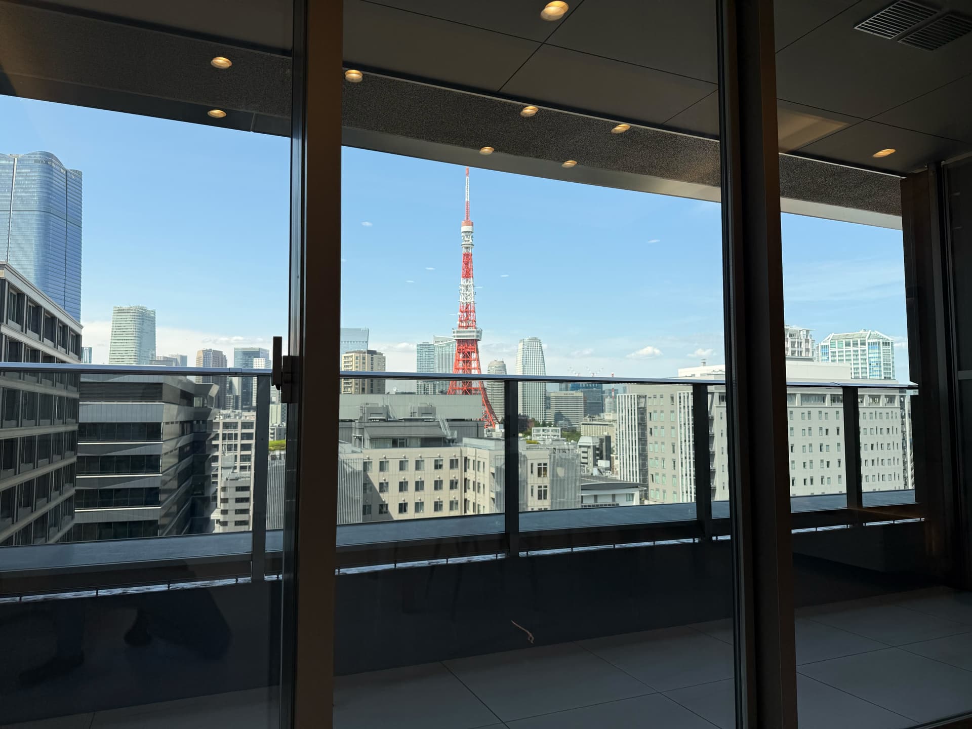 LINE_ALBUM_三田ガーデンヒルズ　S1311（プロカメラ）_260514_18.jpg