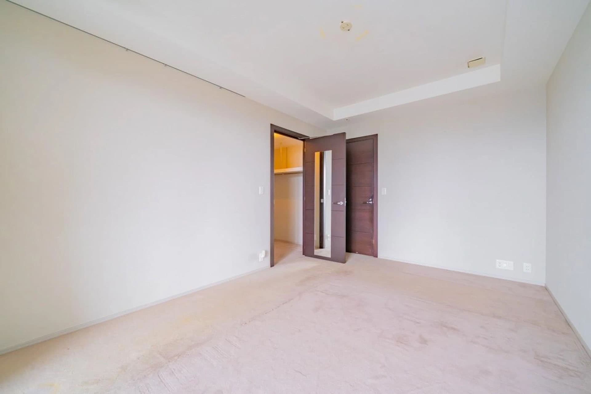 Akasaka Tower Residence Top of the Hill1.jpg