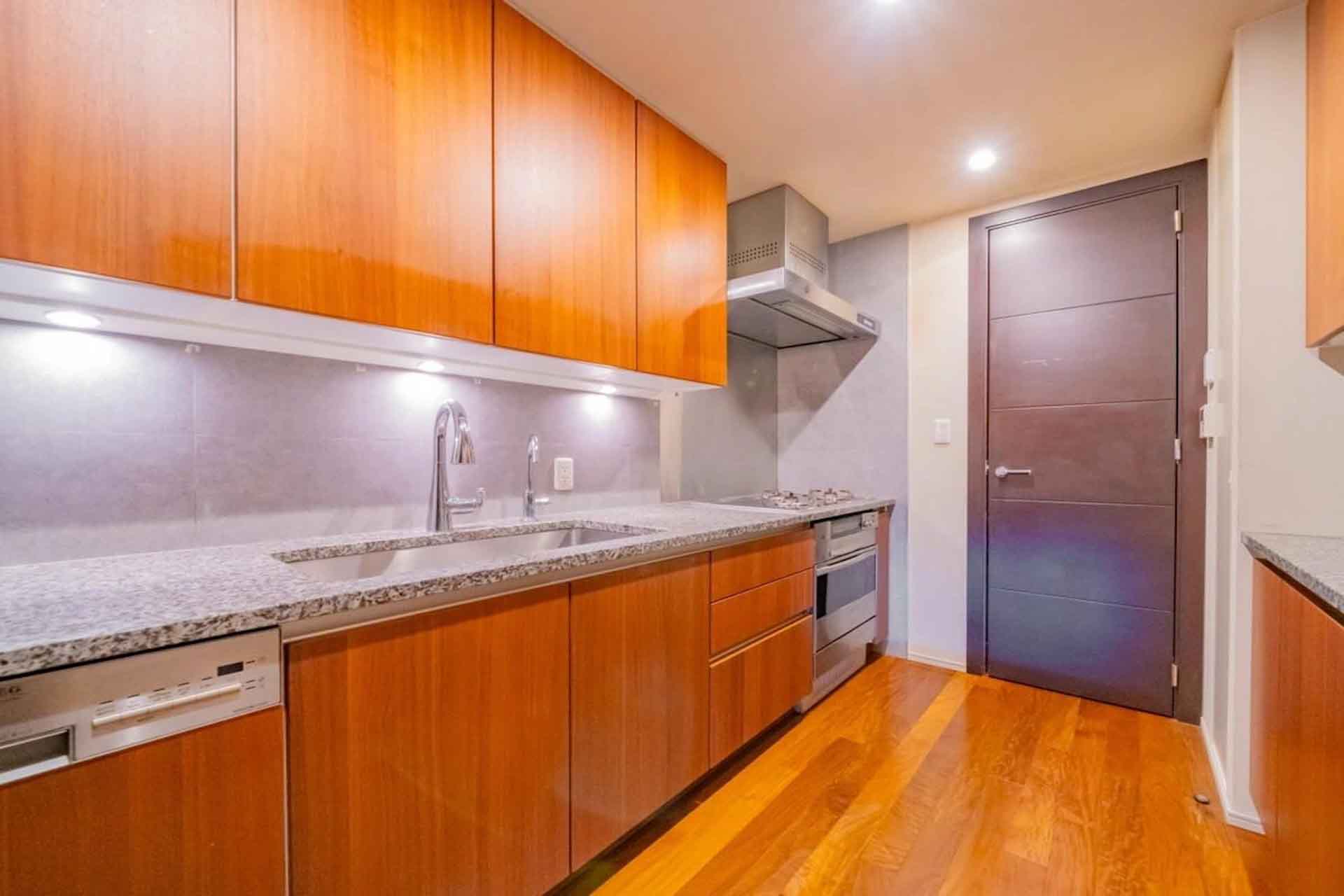 Akasaka Tower Residence Top of the Hill7.jpg