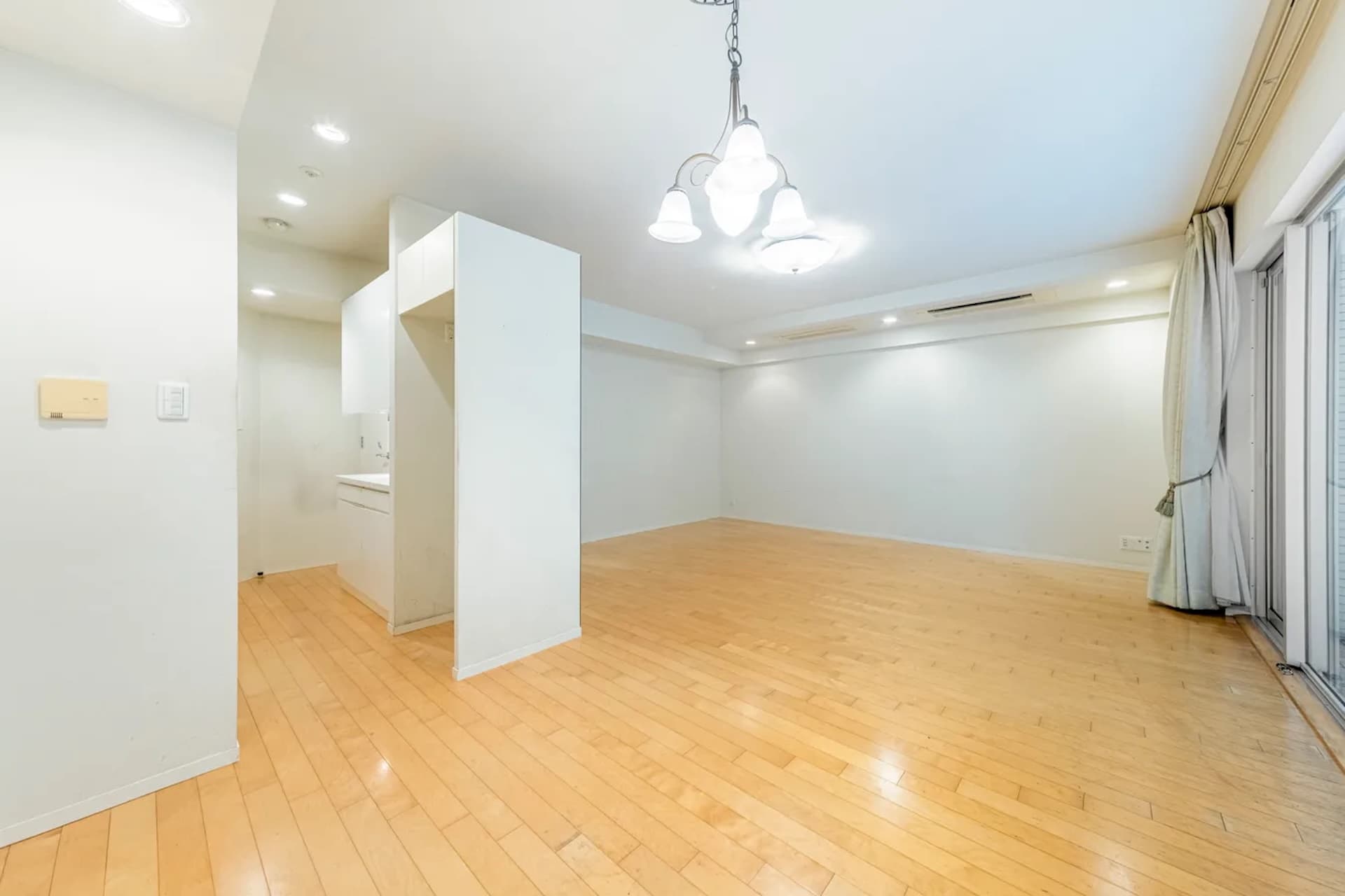 Jingumae 5-chome Blanche4.jpg