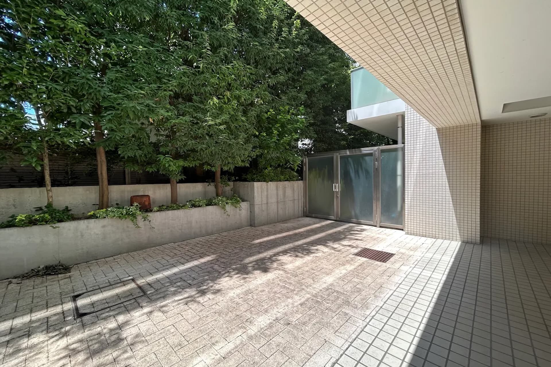 Jingumae 5-chome Blanche16.jpg