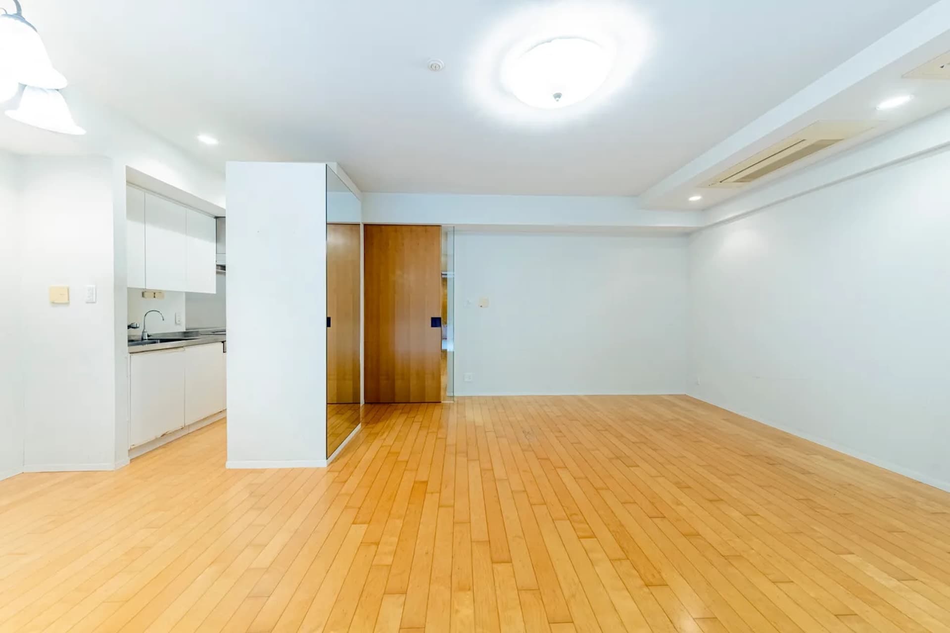 Jingumae 5-chome Blanche1.jpg