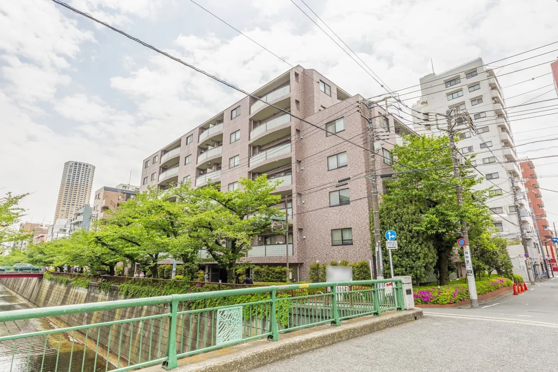 Crescent Meguro Aobadai2.jpg