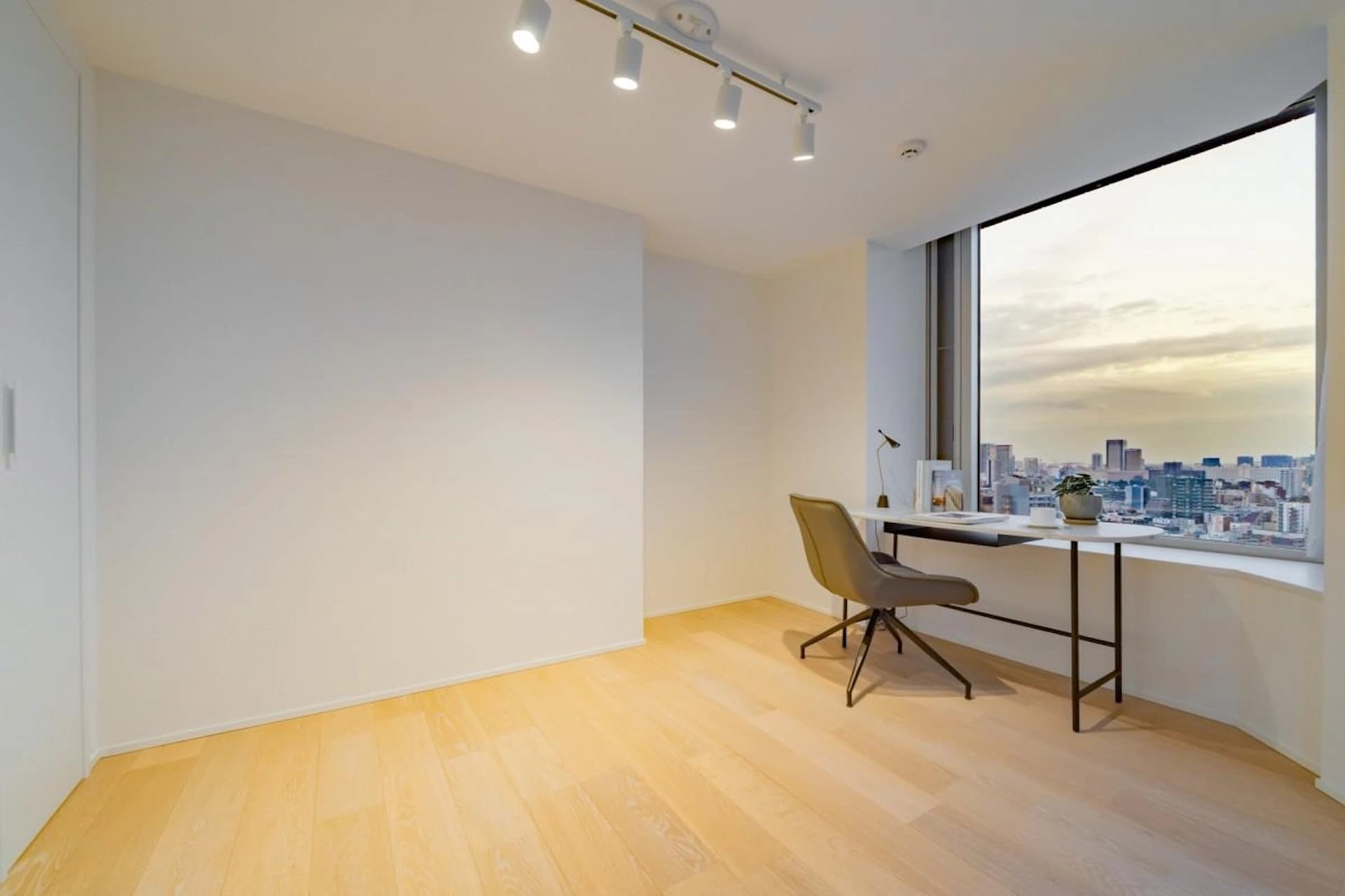 Shirokane Tower Tower Building 10.jpg