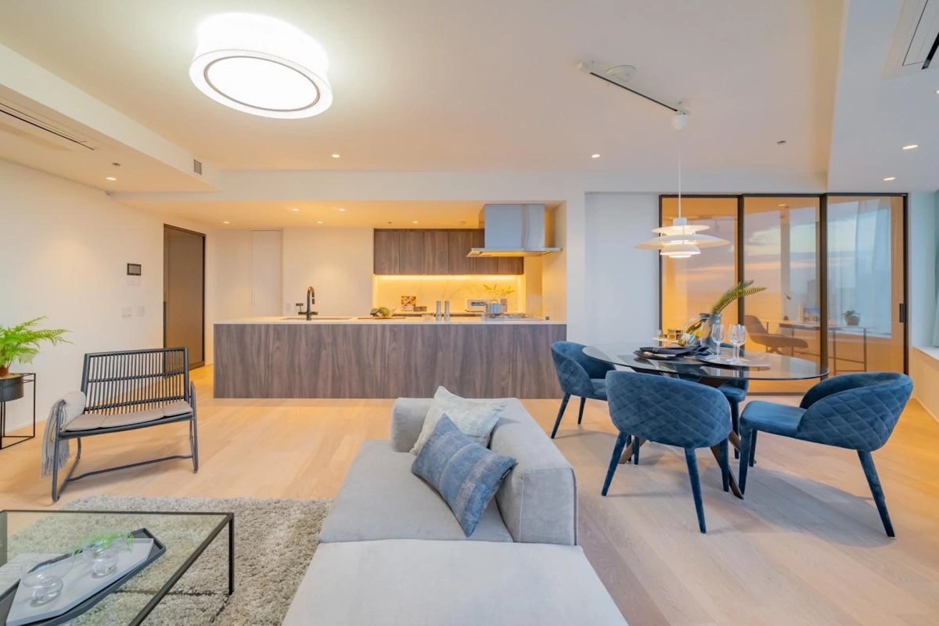 Shirokane Tower Tower Building 5.jpg