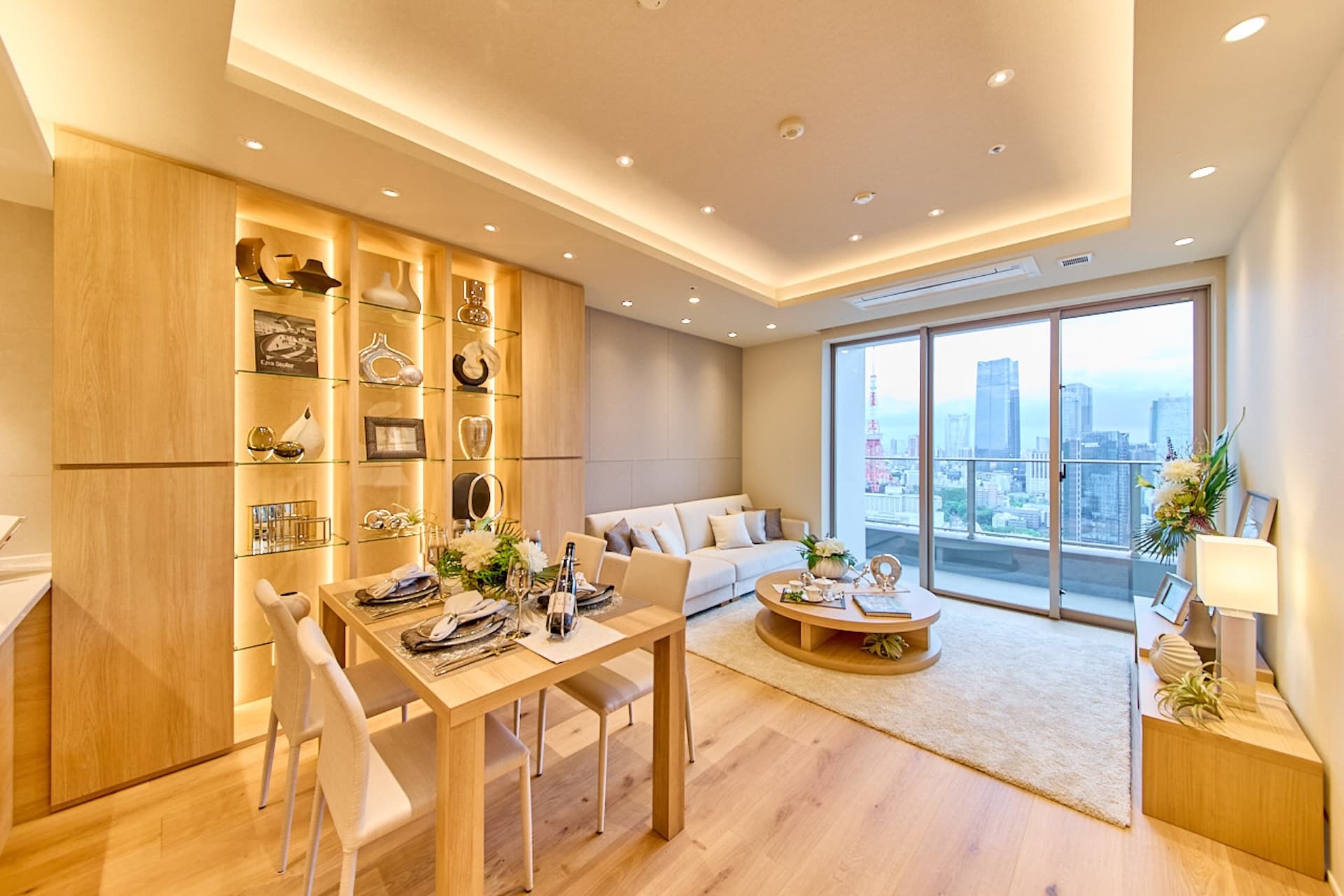 Park Court Hamarikyu The Tower 5.jpg