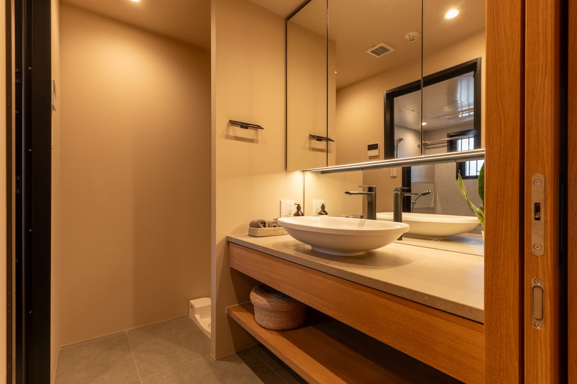 Diana Court Yoyogi10.jpg