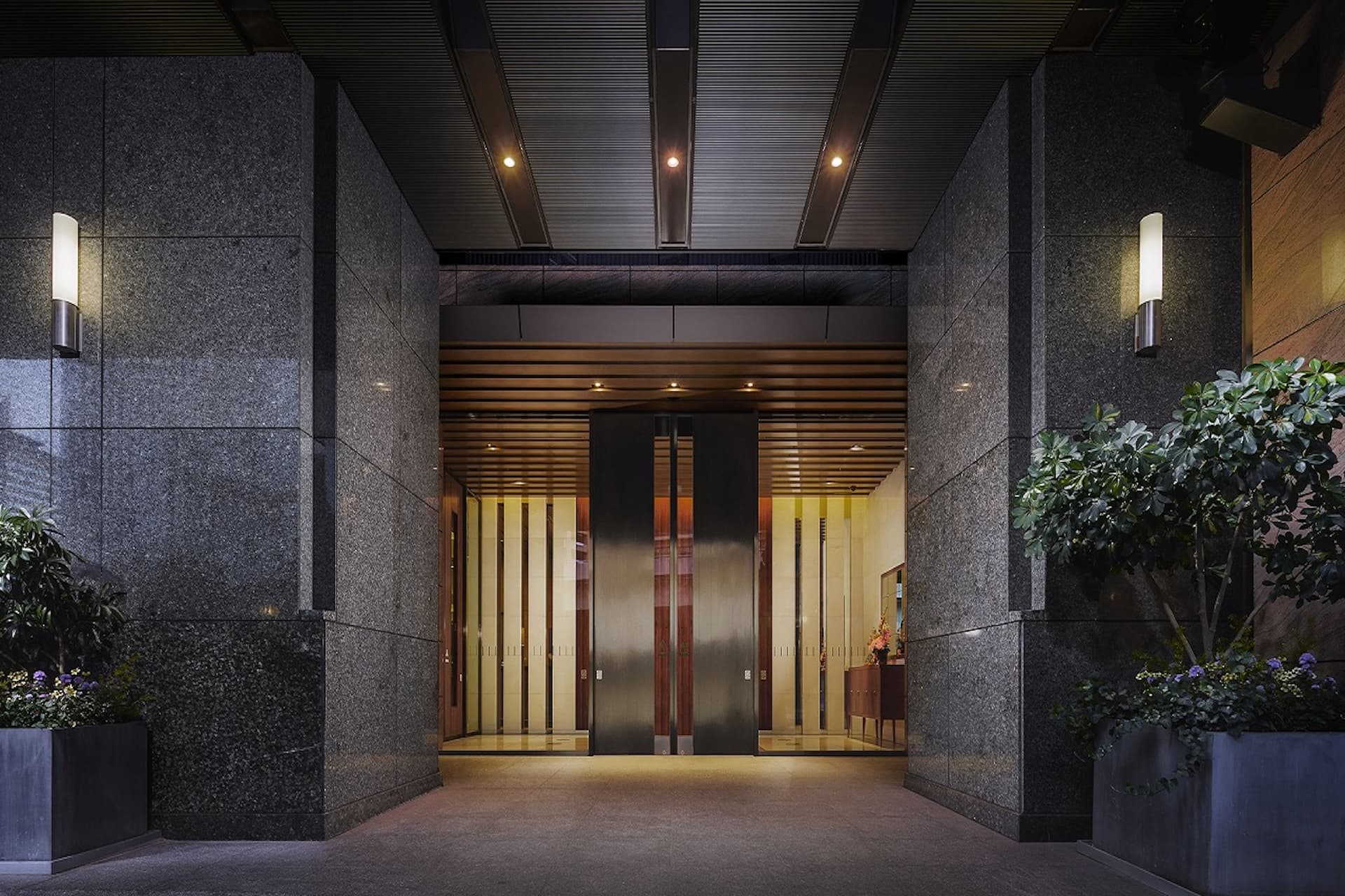 La Tour CHIYODA 111.jpg