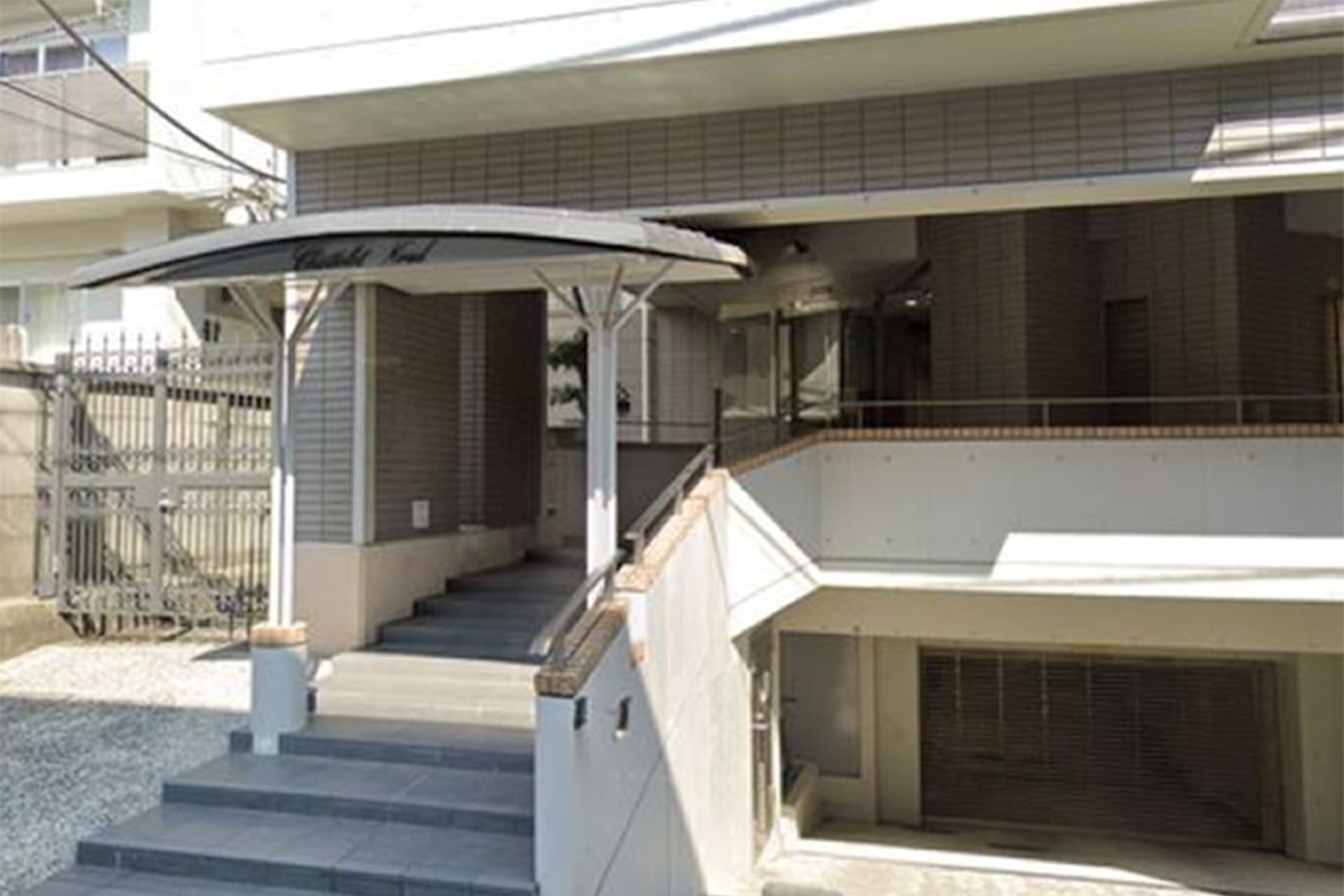 PATH Ushigome Kagurazaka6.jpg