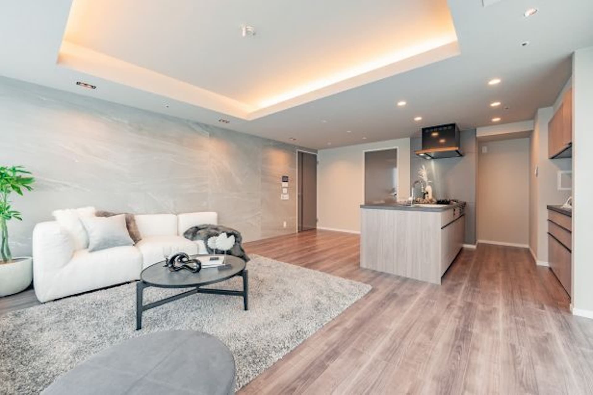 Lions Yotsuya Tower Gate4.jpg