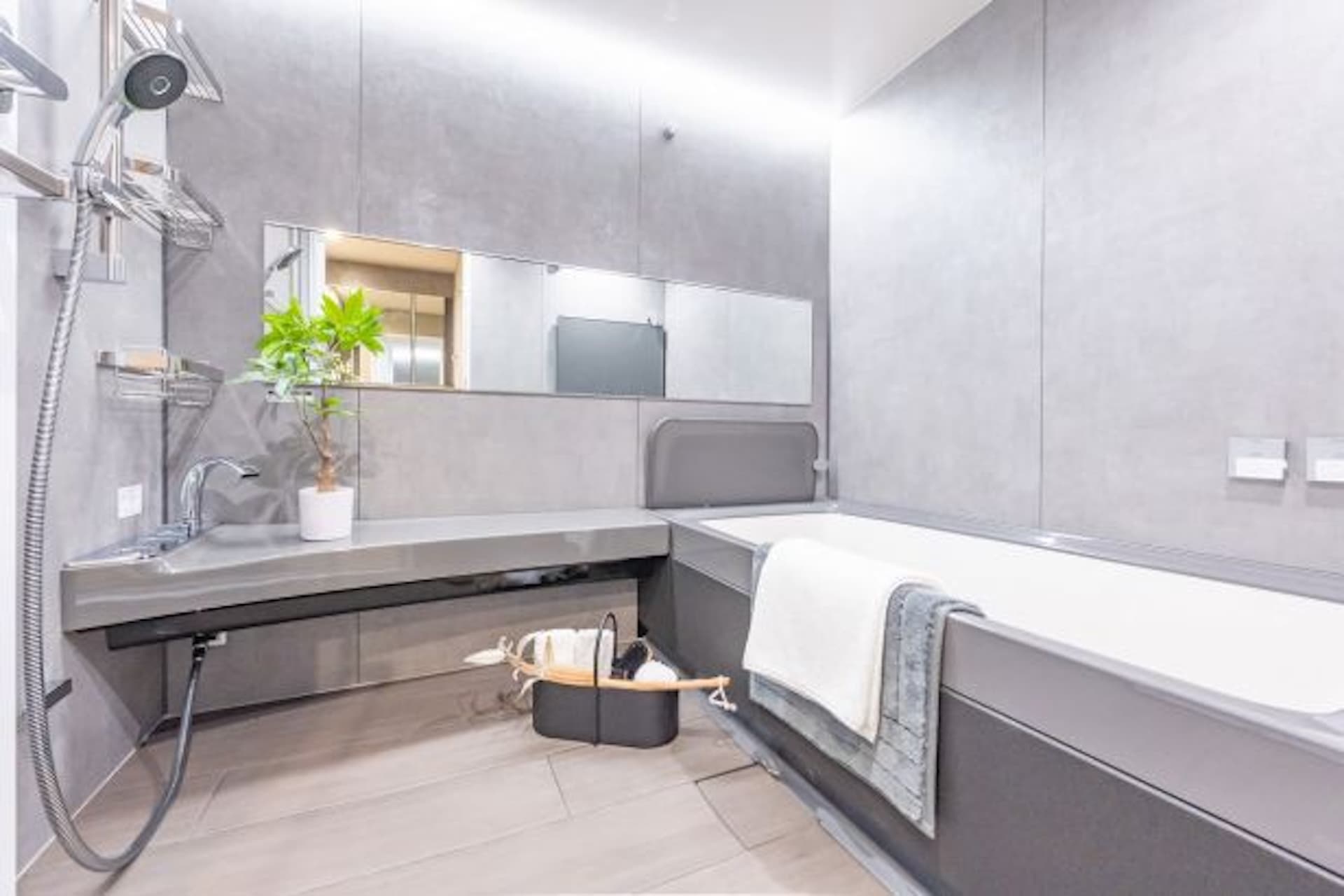 Lions Yotsuya Tower Gate8.jpg