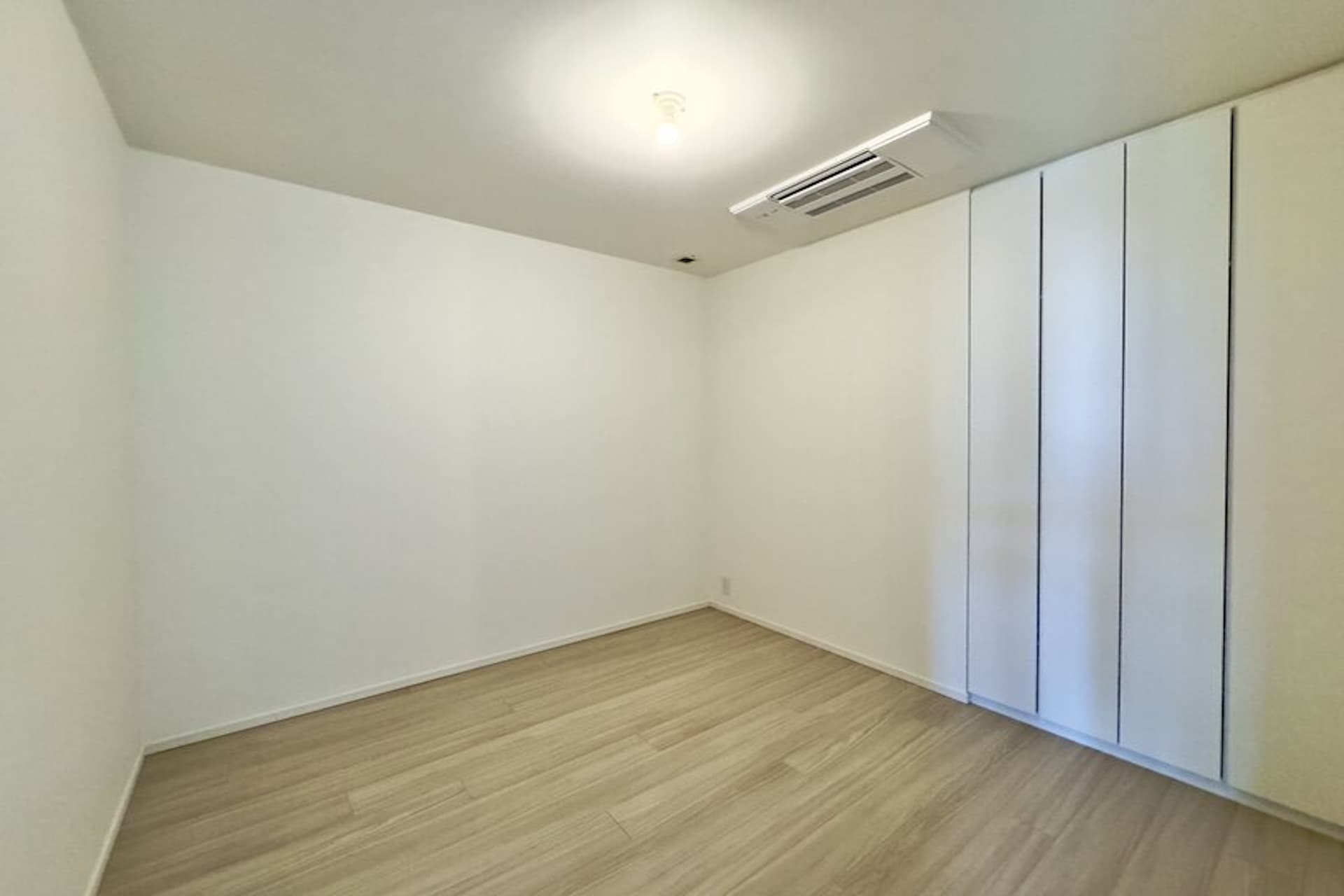 WORLD TOWER RESIDENCE 1.jpg