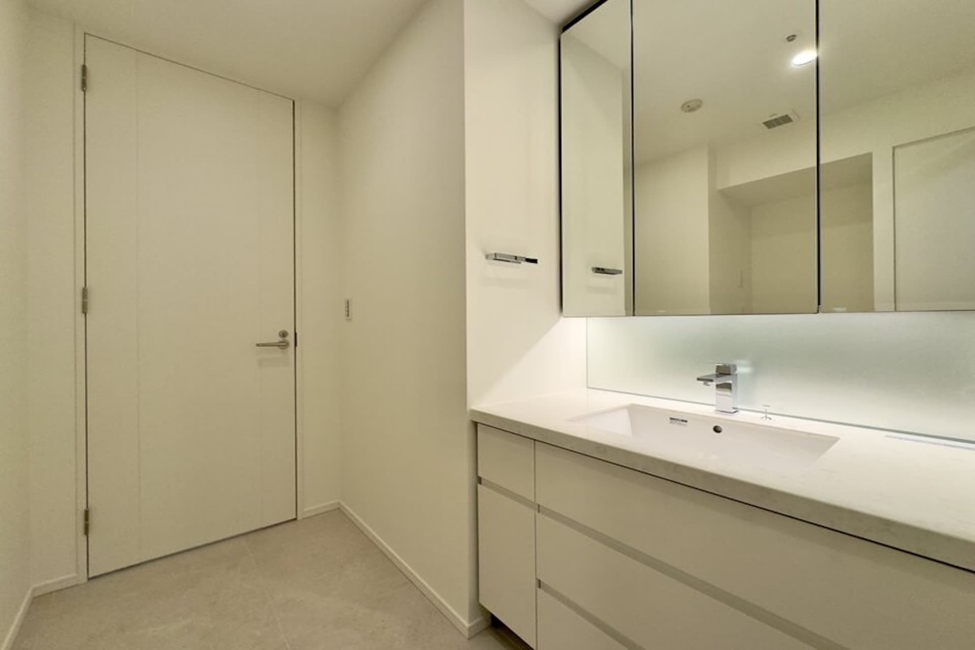 WORLD TOWER RESIDENCE 2.jpg