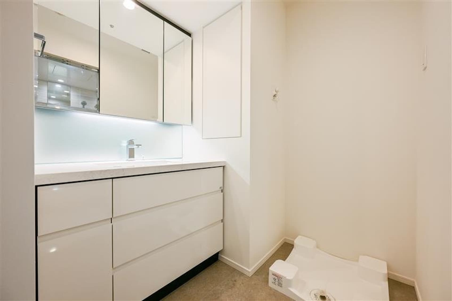 WORLD TOWER RESIDENCE5.jpg