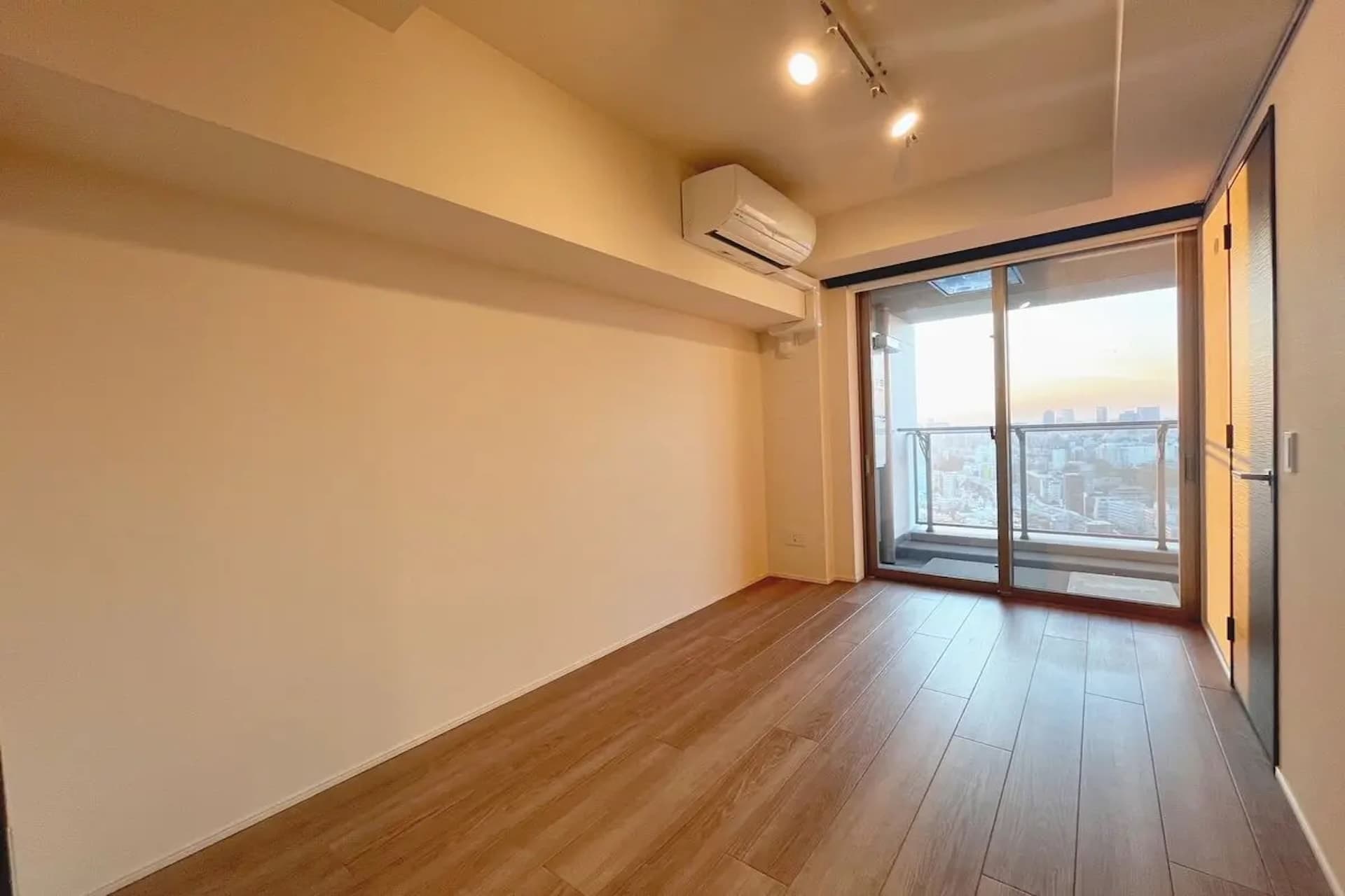 Shirokane The Sky7.jpg