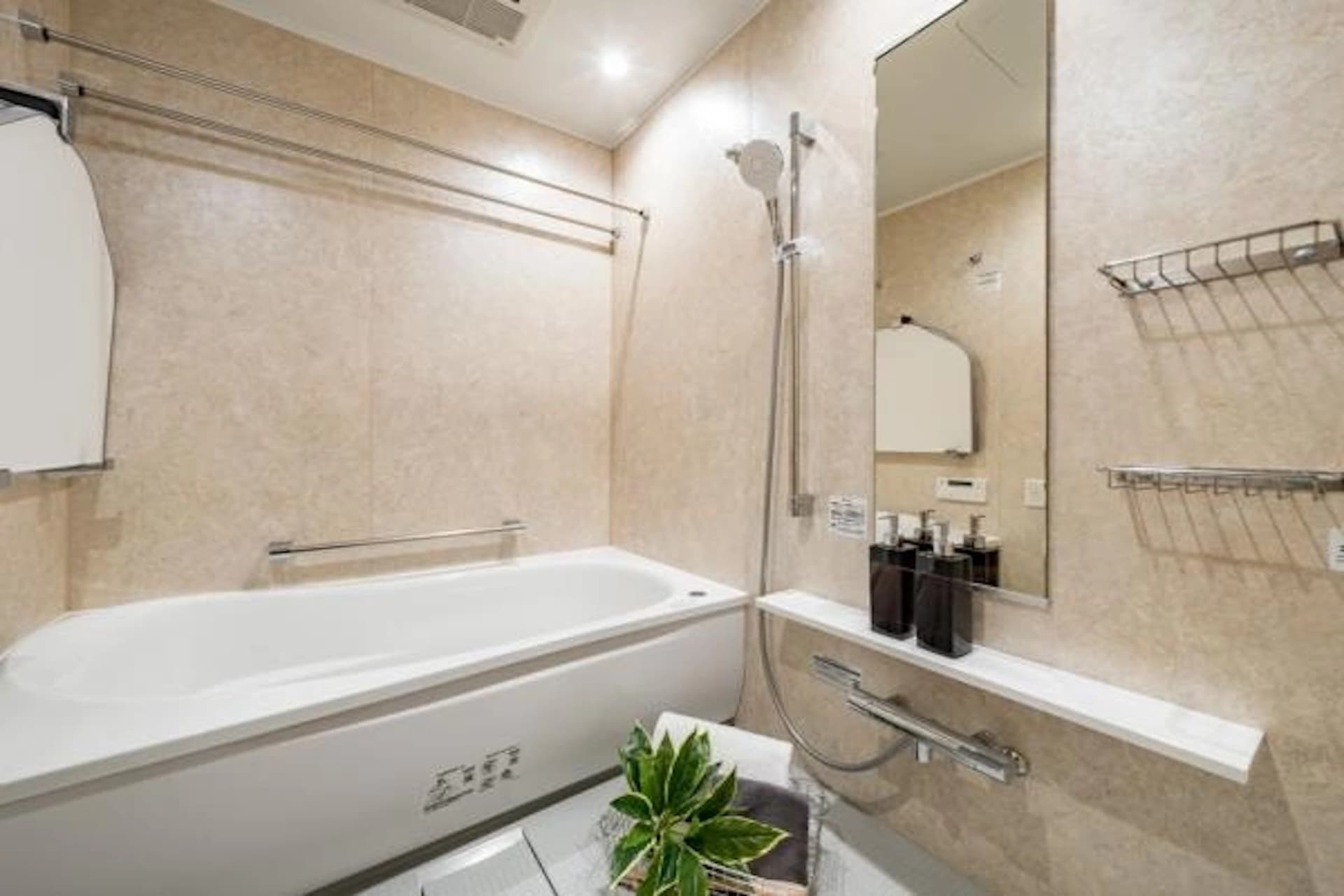 Caterina Mita Tower Suite9.jpg