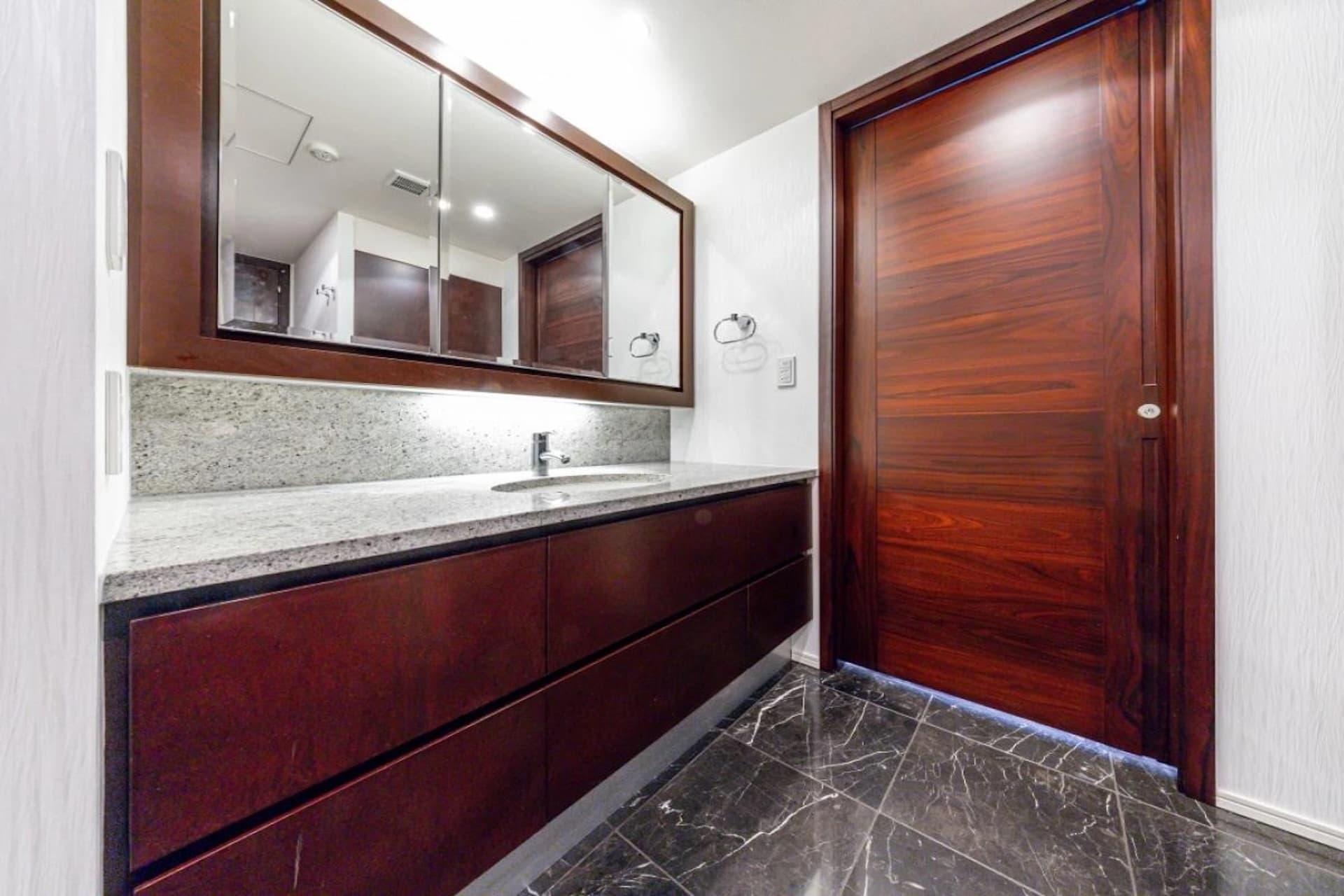 Azabudai Park House6.jpg