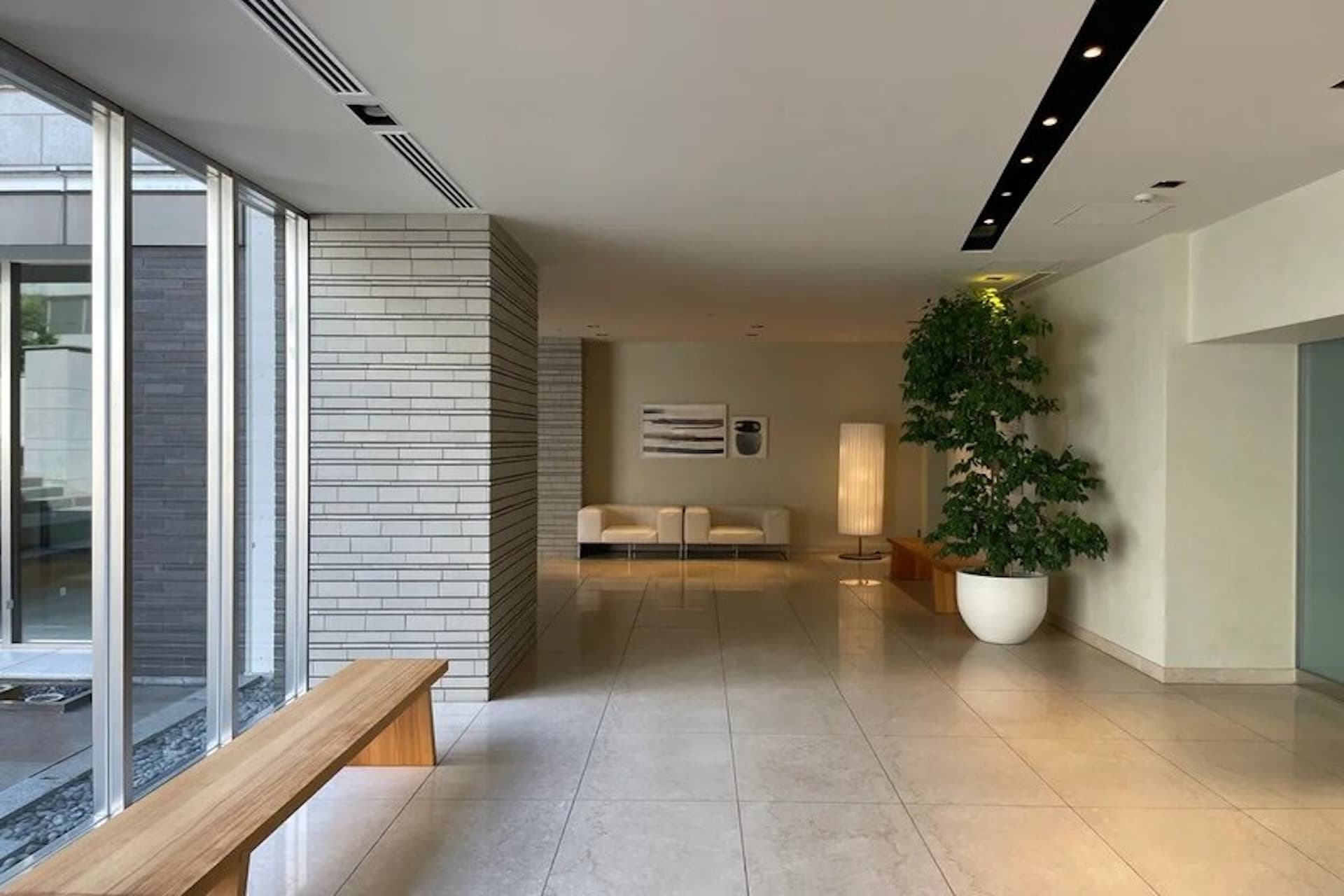 Premist Minami-Aoyama5.jpg