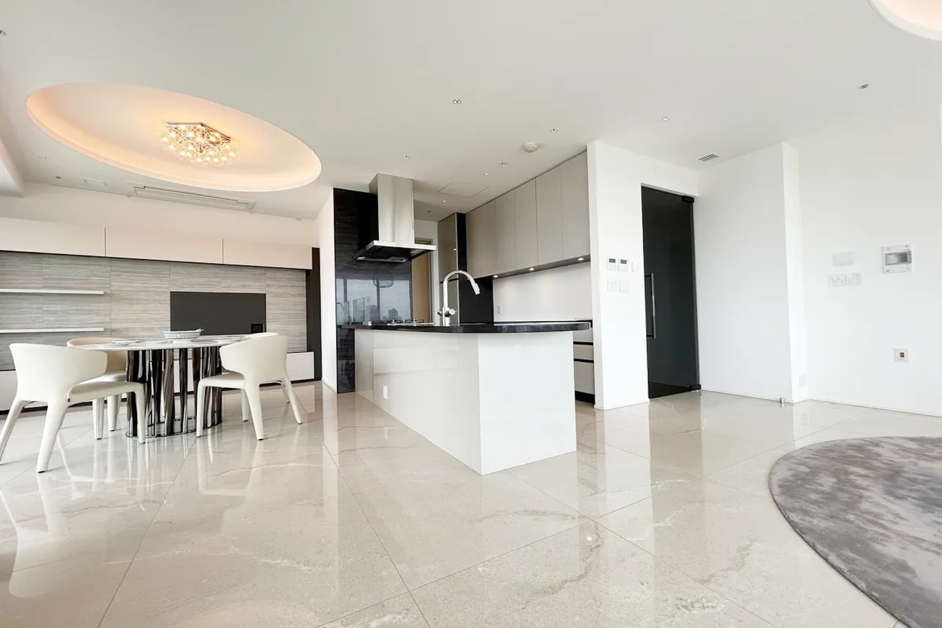 Park Court Aoyama The Tower1.jpg